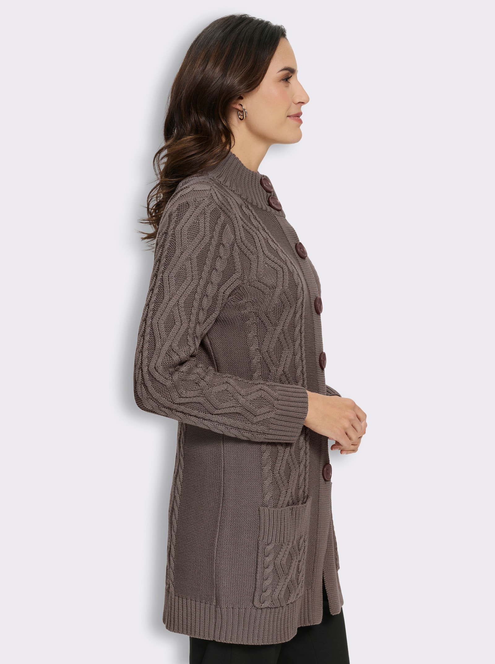 Longstrickjacke mit Zopfmuster rundum - dunkeltaupe