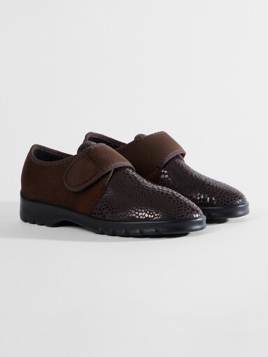 Varomed Klettschuh von Varomed, Weite H - mokka