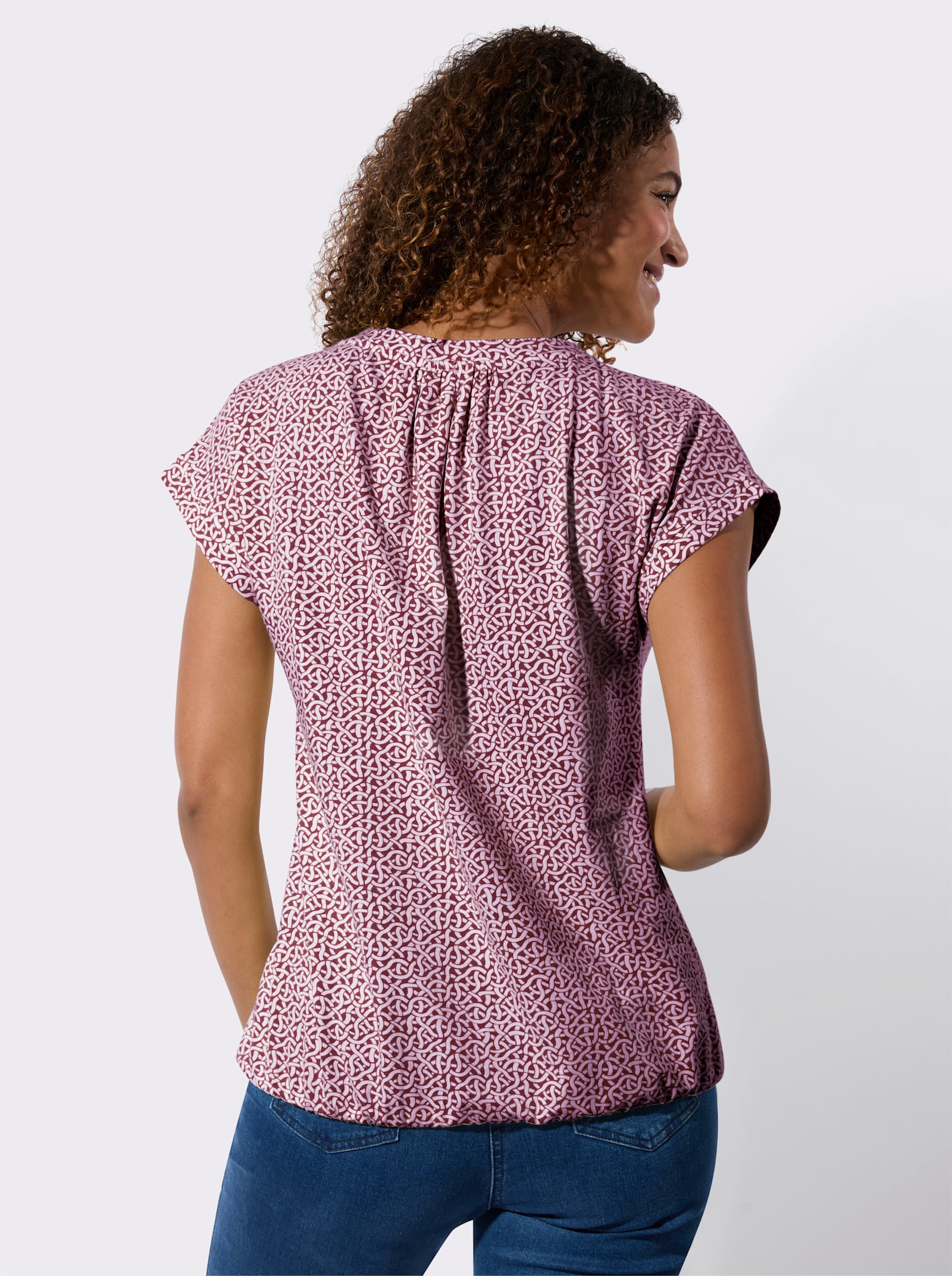 Kurzarmshirt mit kleinen Raffungen - kirsche-ecru-bedruckt