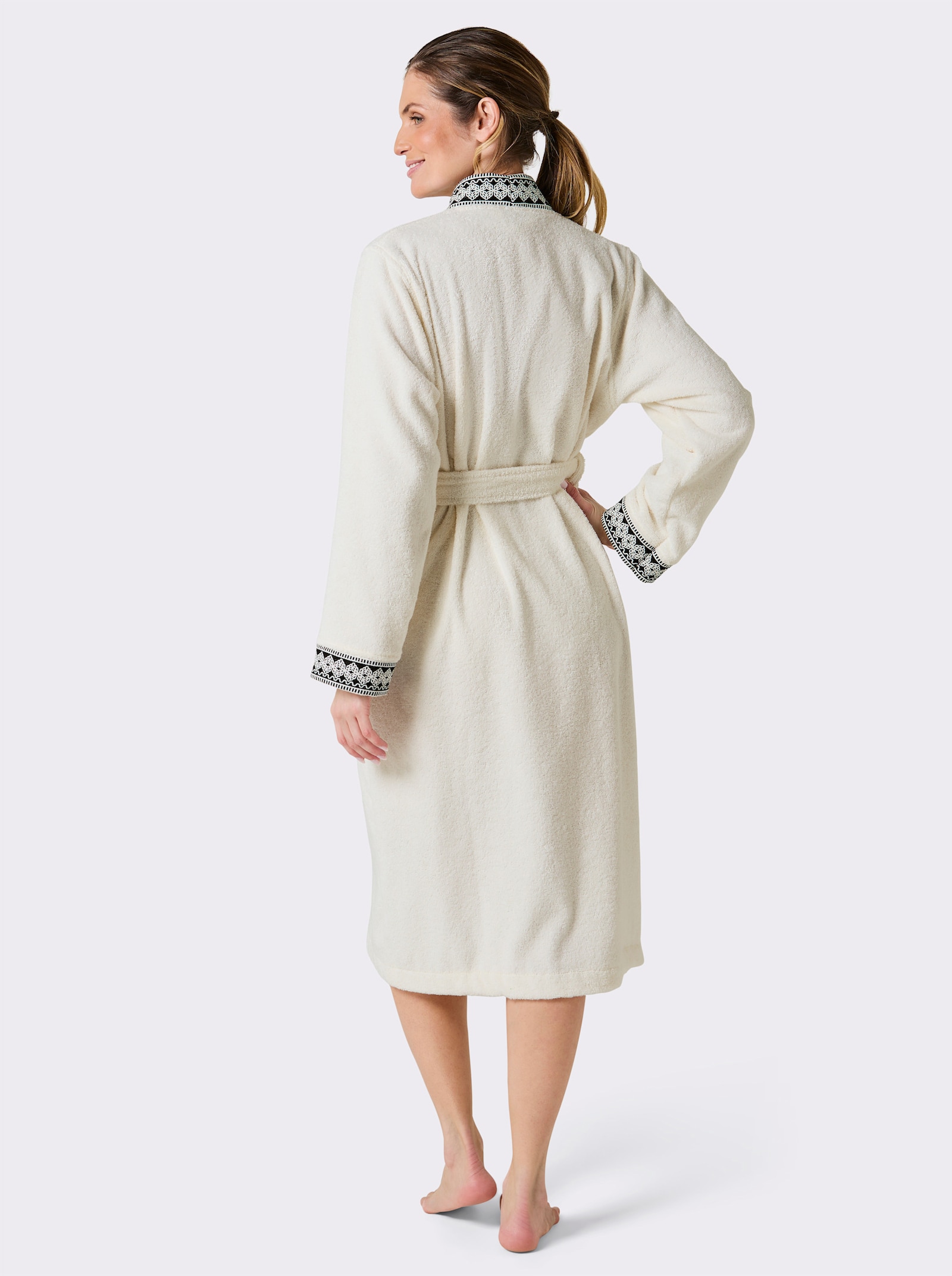 Plantier Bademantel mit Webblende - weiß-schwarz