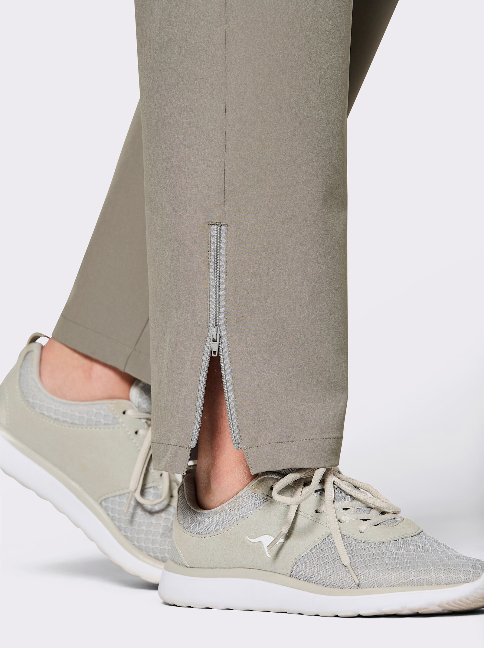 Catamaran Sports Funktionshose mit Reißverschluss am Beinabschluss - schlamm