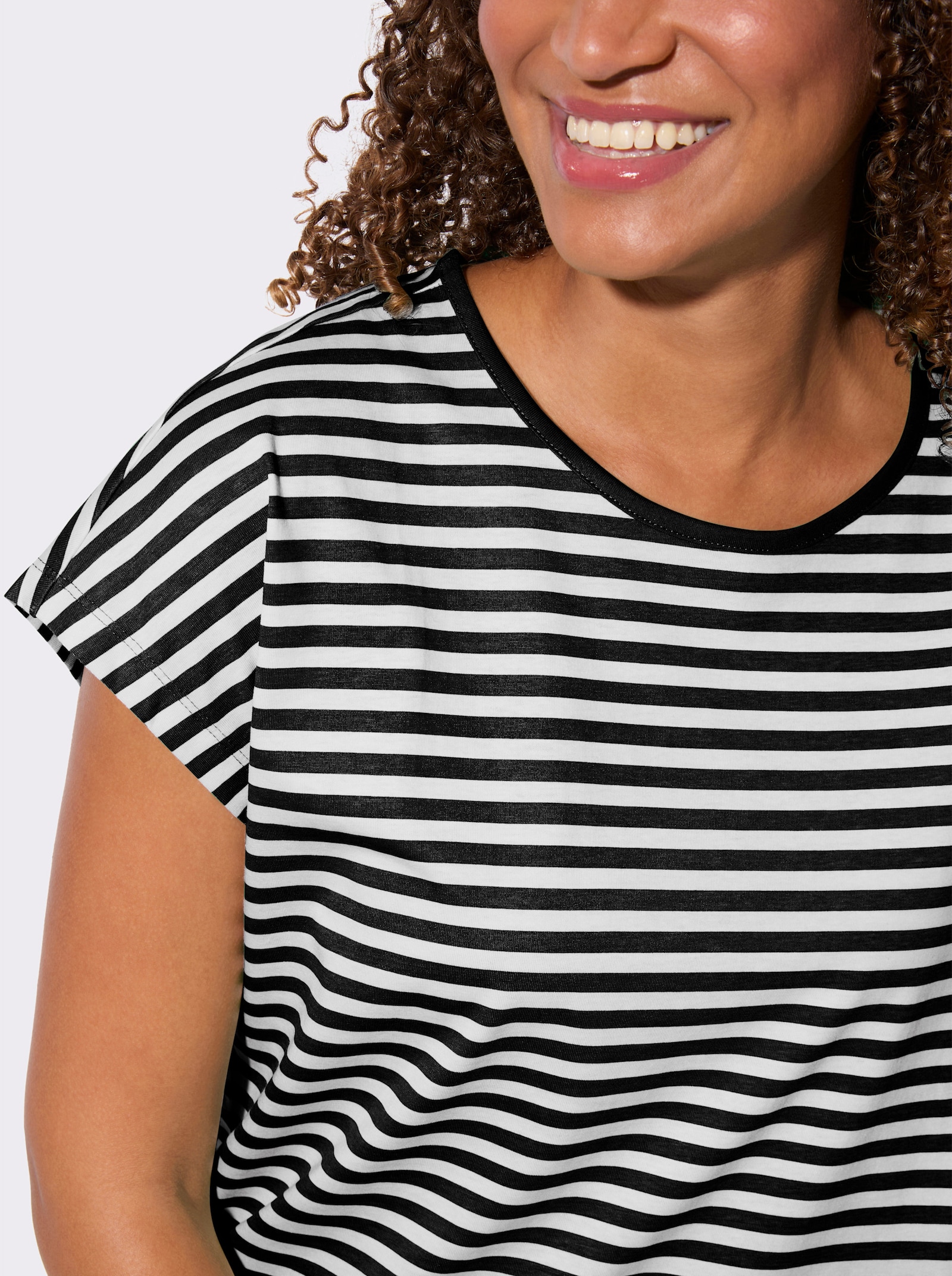 Shirt-Set mit überschnittenen Schultern - schwarz