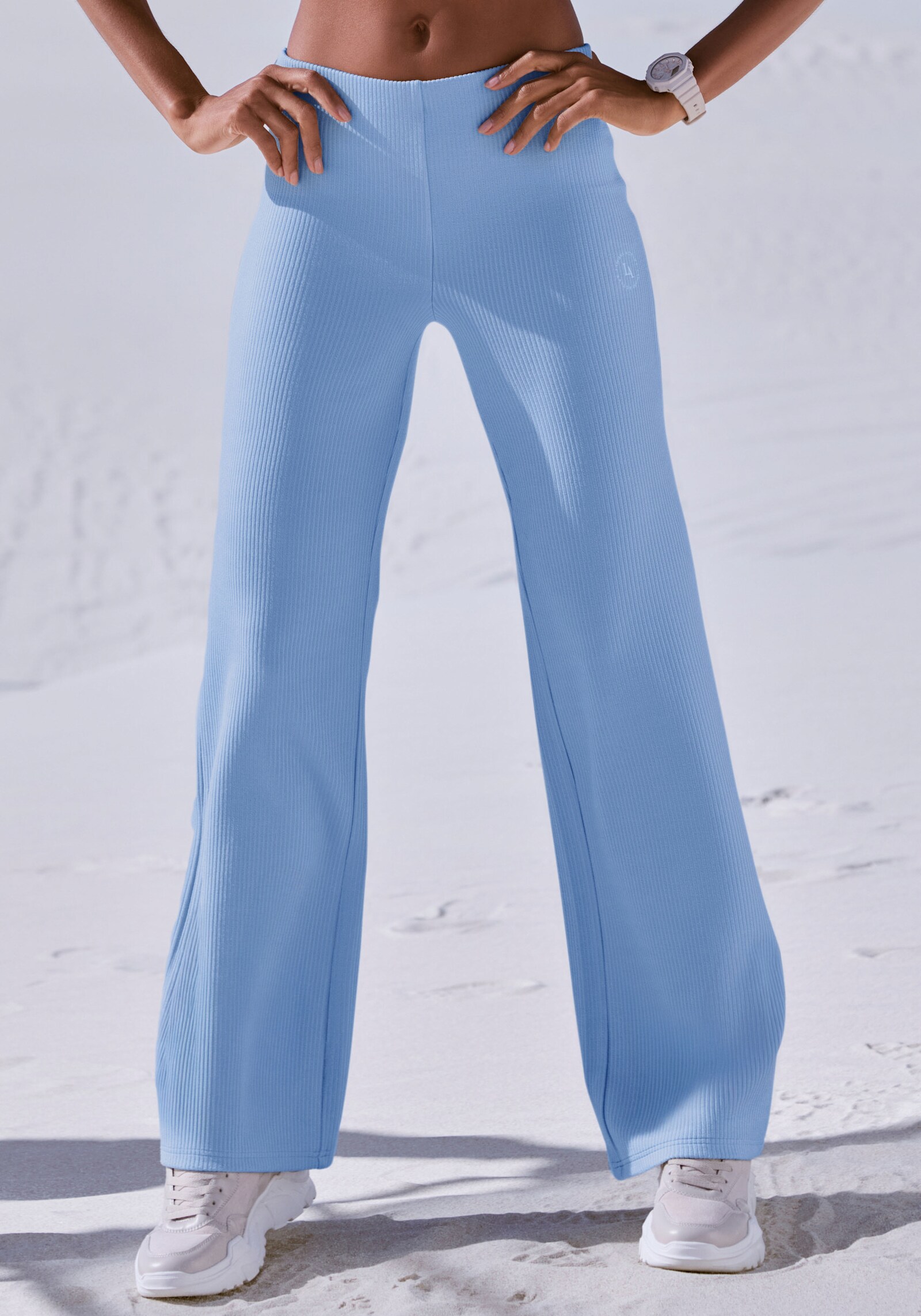 LASCANA ACTIVE Sporthose - hellblau