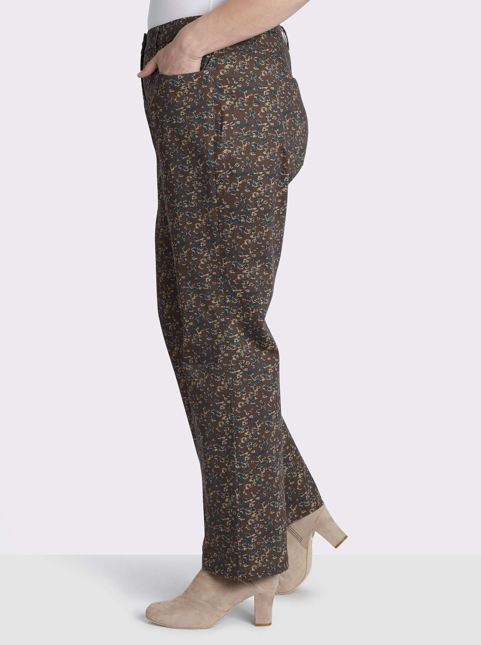 sheego Bootcuthose mit modernem Minimal-Print - schoko-camel-bedruckt