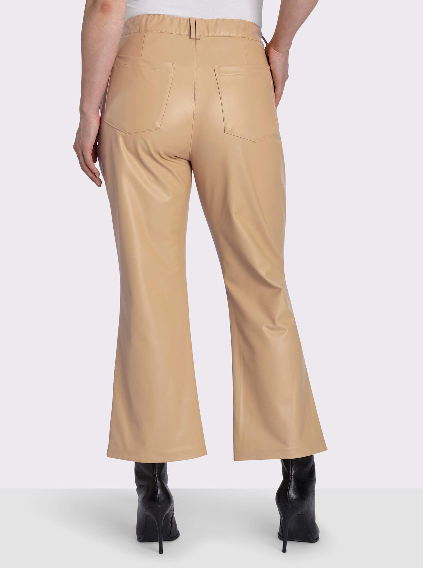sheego Bootcuthose aus Lederimitat - camel