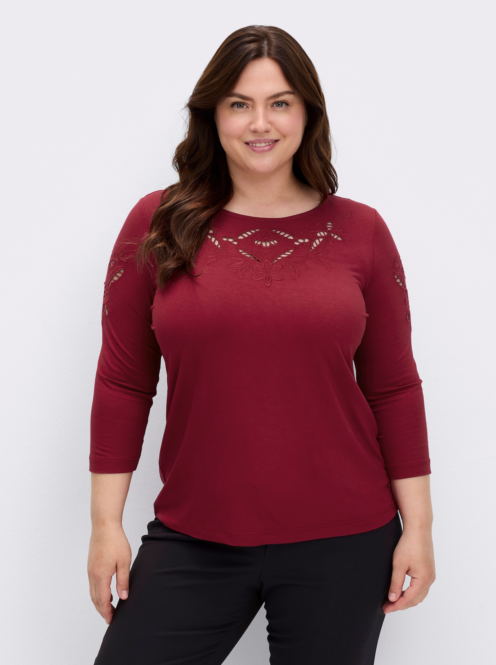 Rundhalsshirt in Viskose-Qualität - dunkelrot