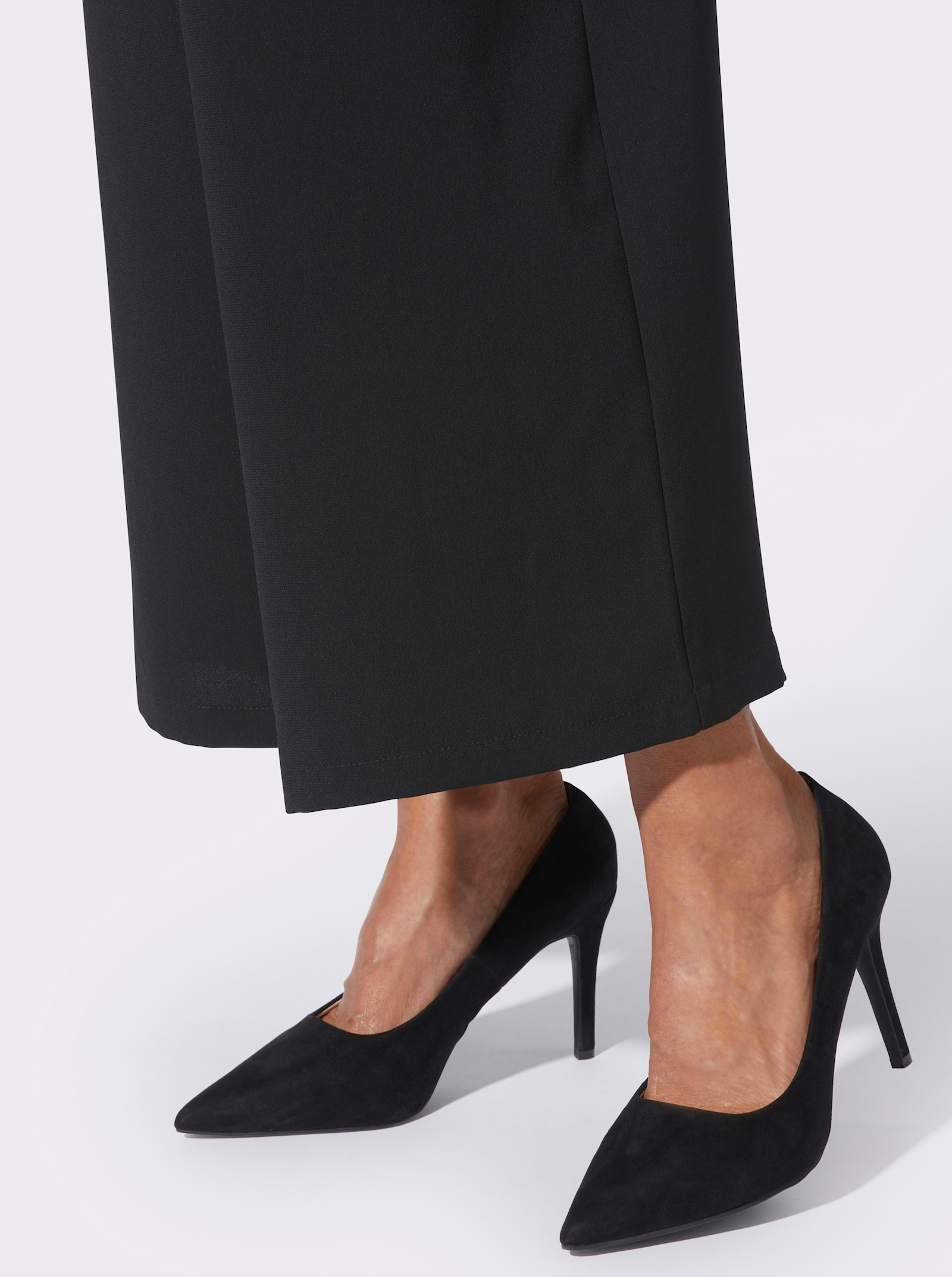 Culotte mit runder Zierschnalle - schwarz