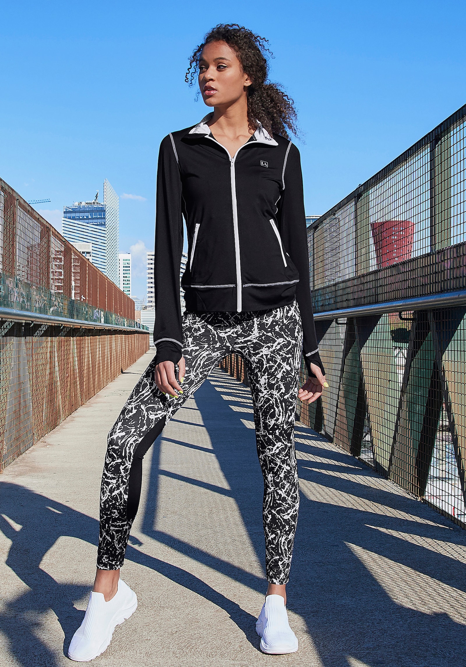 LASCANA ACTIVE Leggings - schwarz-marmoriert-weiß