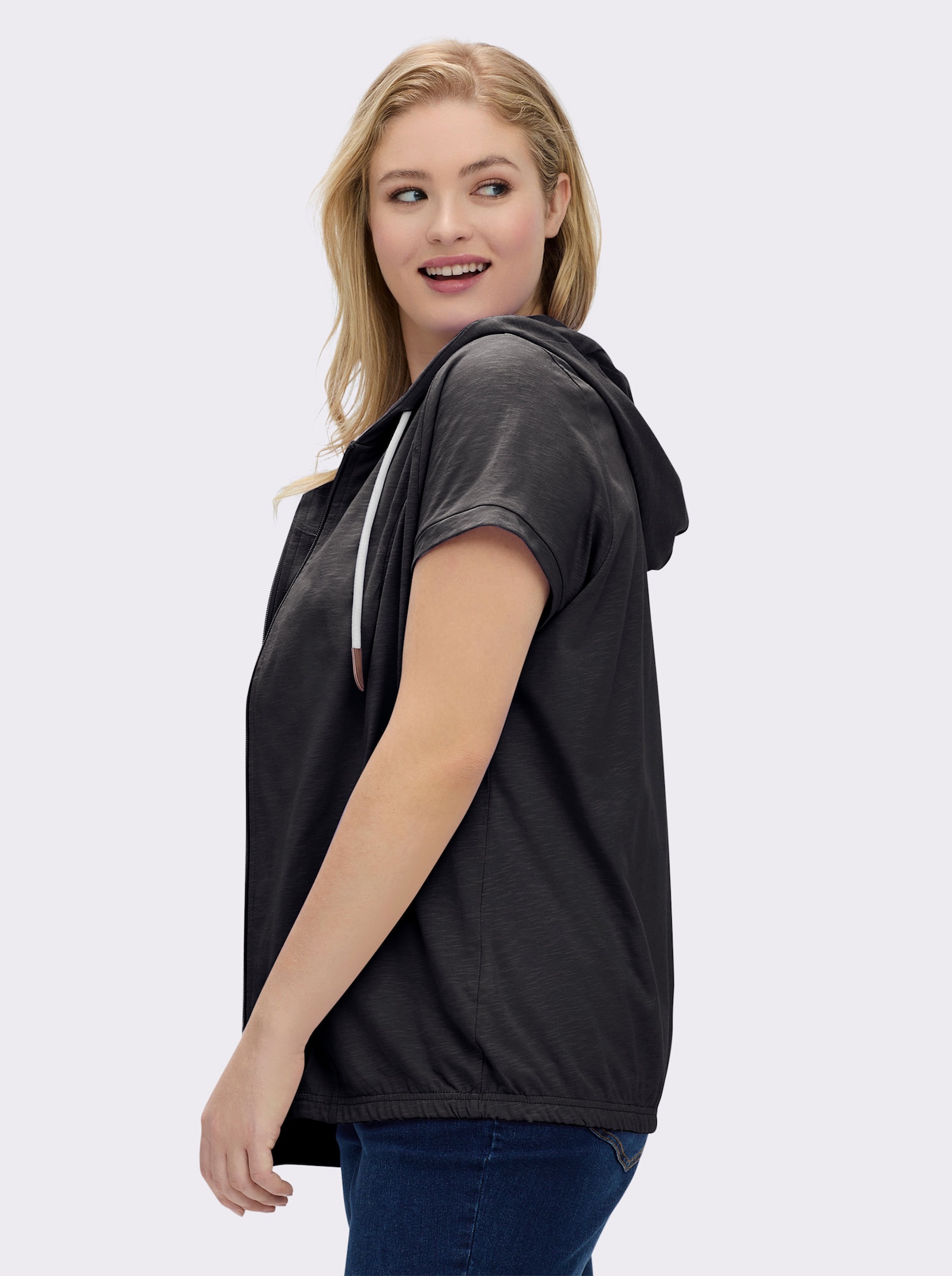 Sweatjacke mit Nahttaschen - schwarz