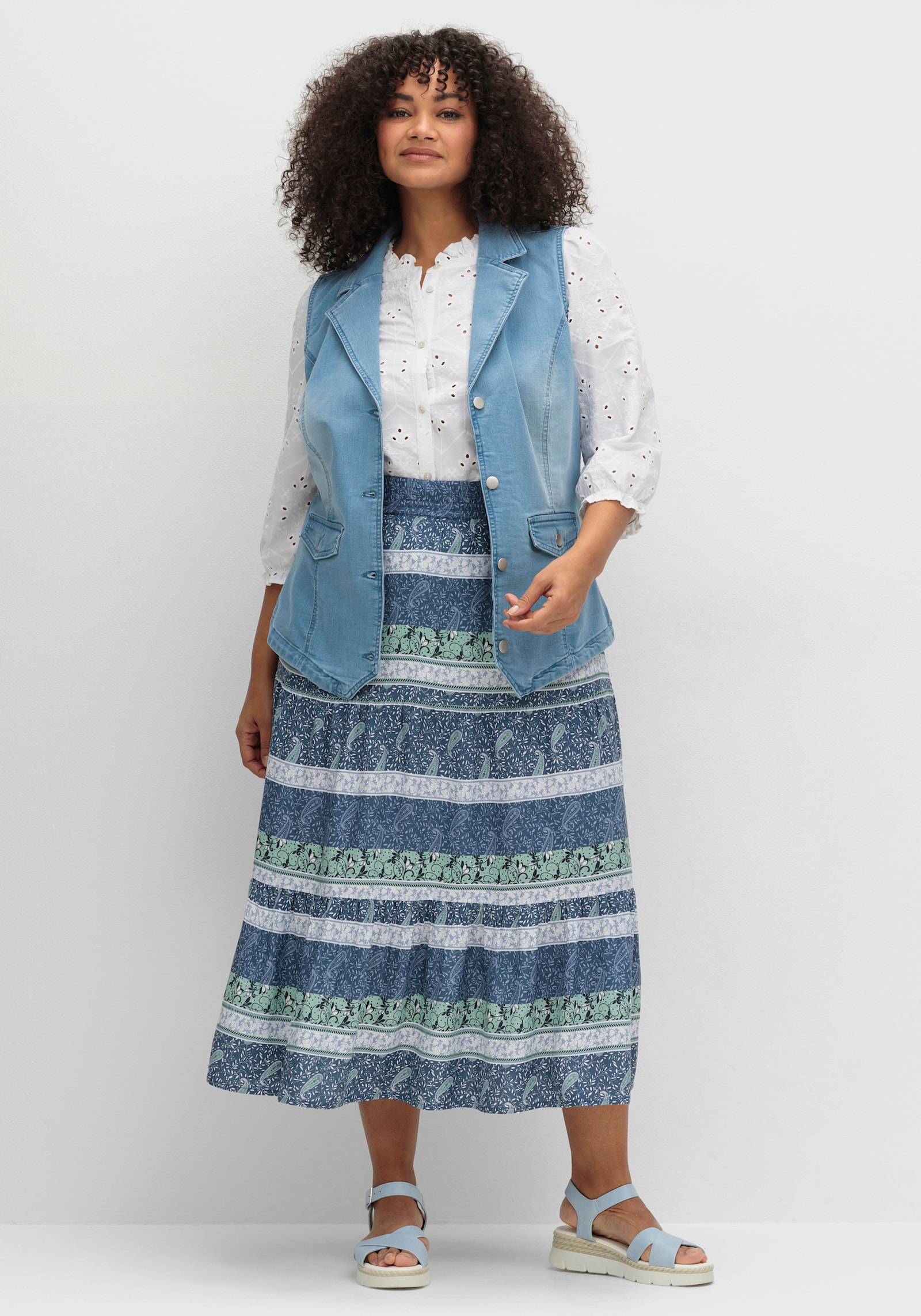 Jeansweste mit Reverskragen - blue-bleached