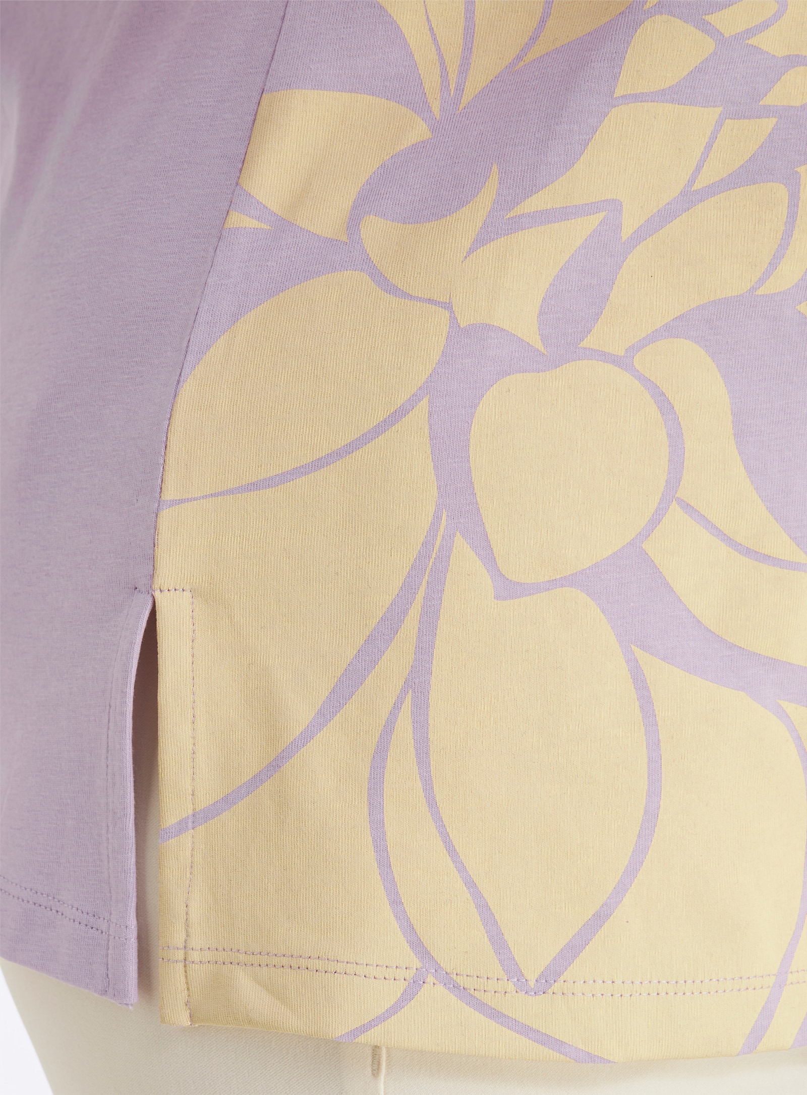 sheego Rundhalsshirt mit Blütenprint - flieder-vanille-bedruckt