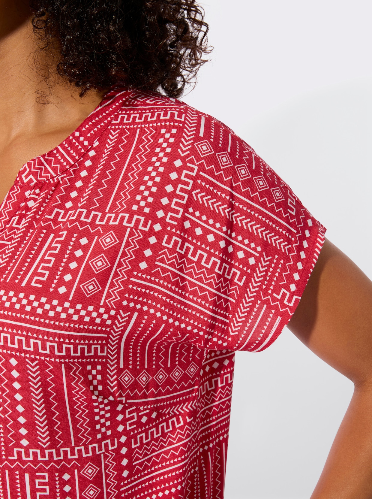 Druckbluse - erdbeere-ecru-gemustert