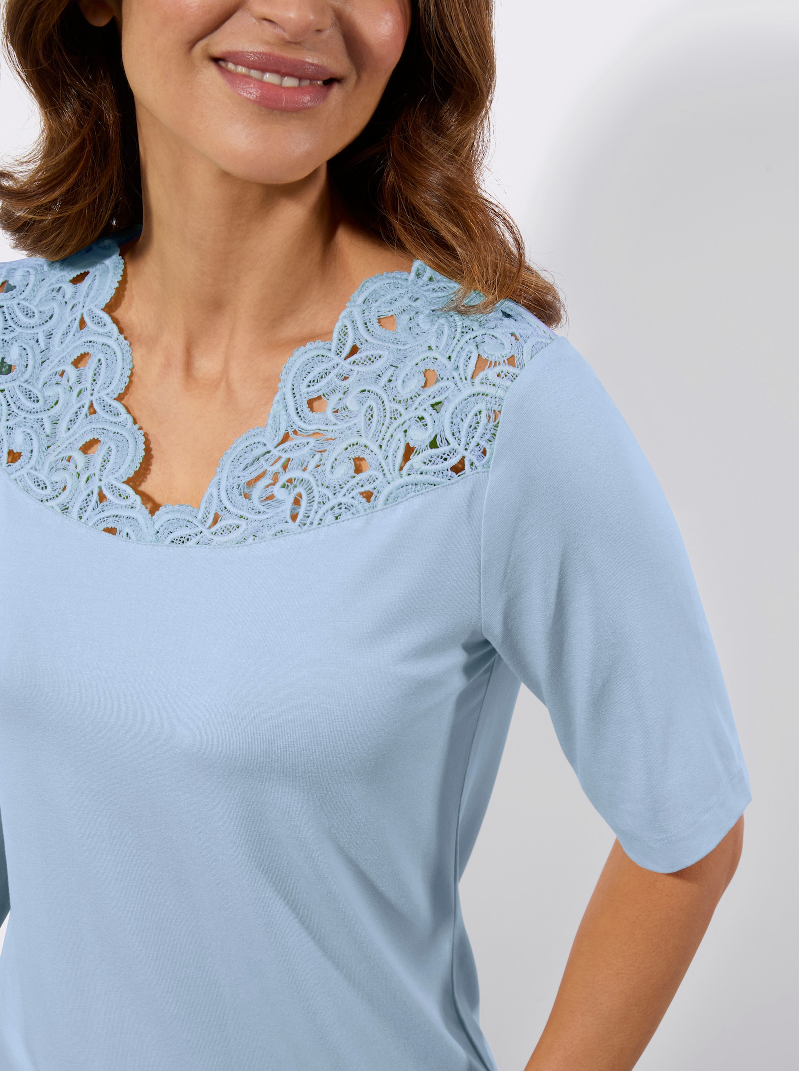 Kanten shirt met langere korte mouwen - ijsblauw