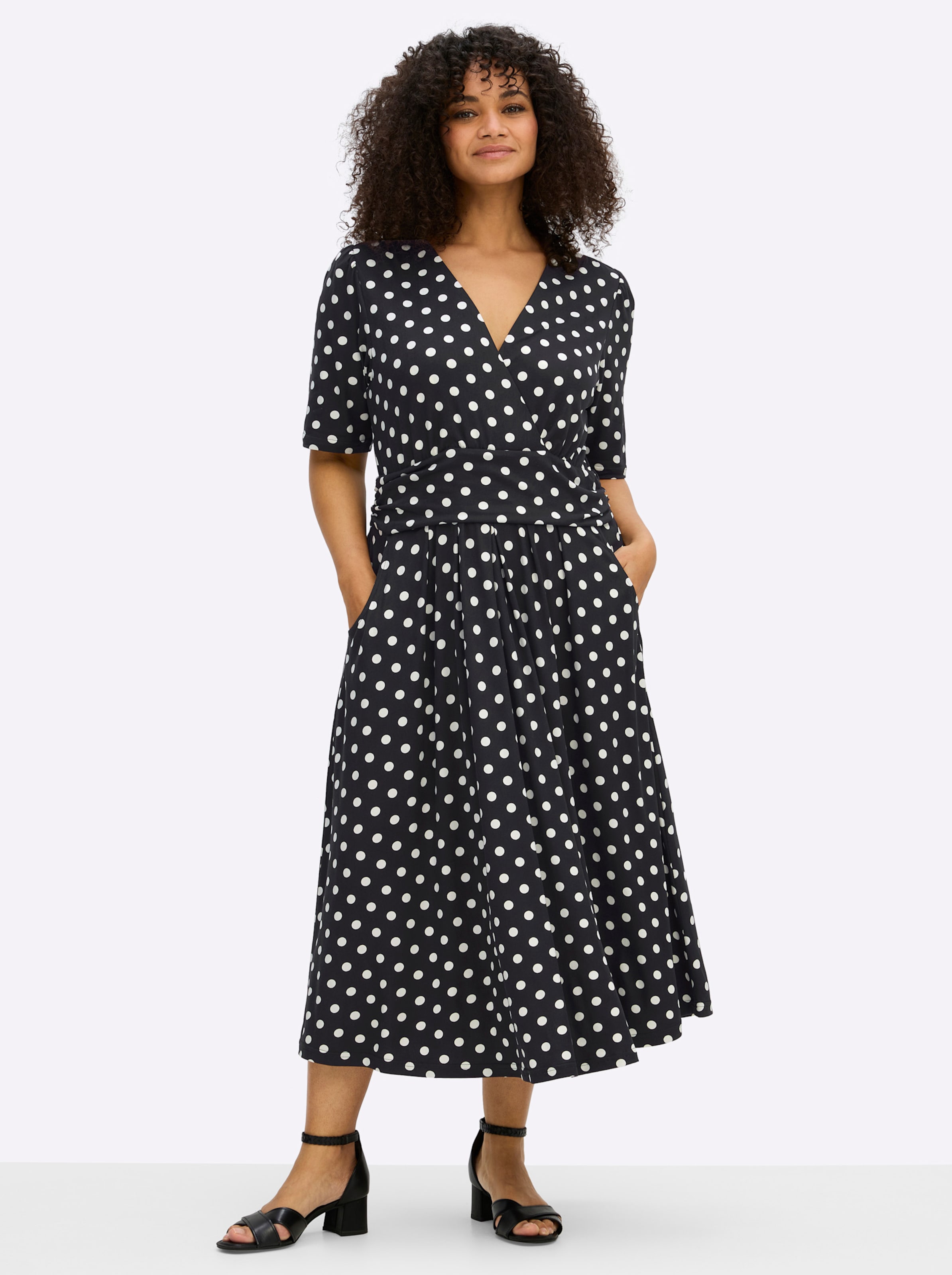 Gemustert Wie Ein Polka Kleid