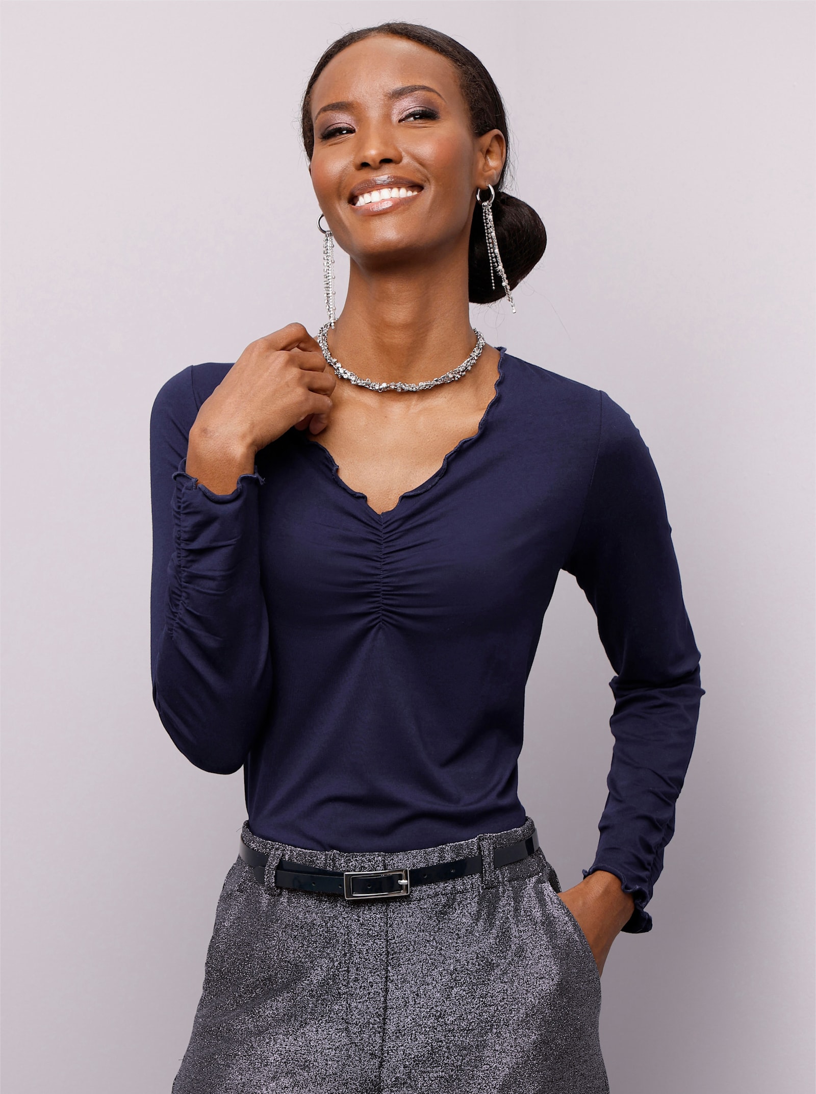 Langarmshirt mit V-Ausschnitt - marine