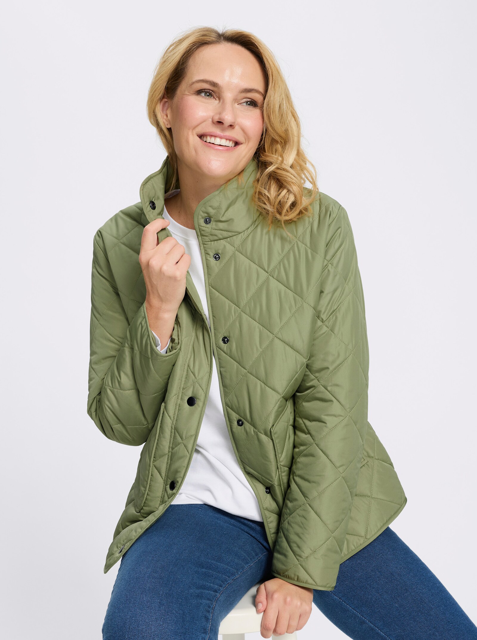 Steppjacke mit Stehkragen - schilf