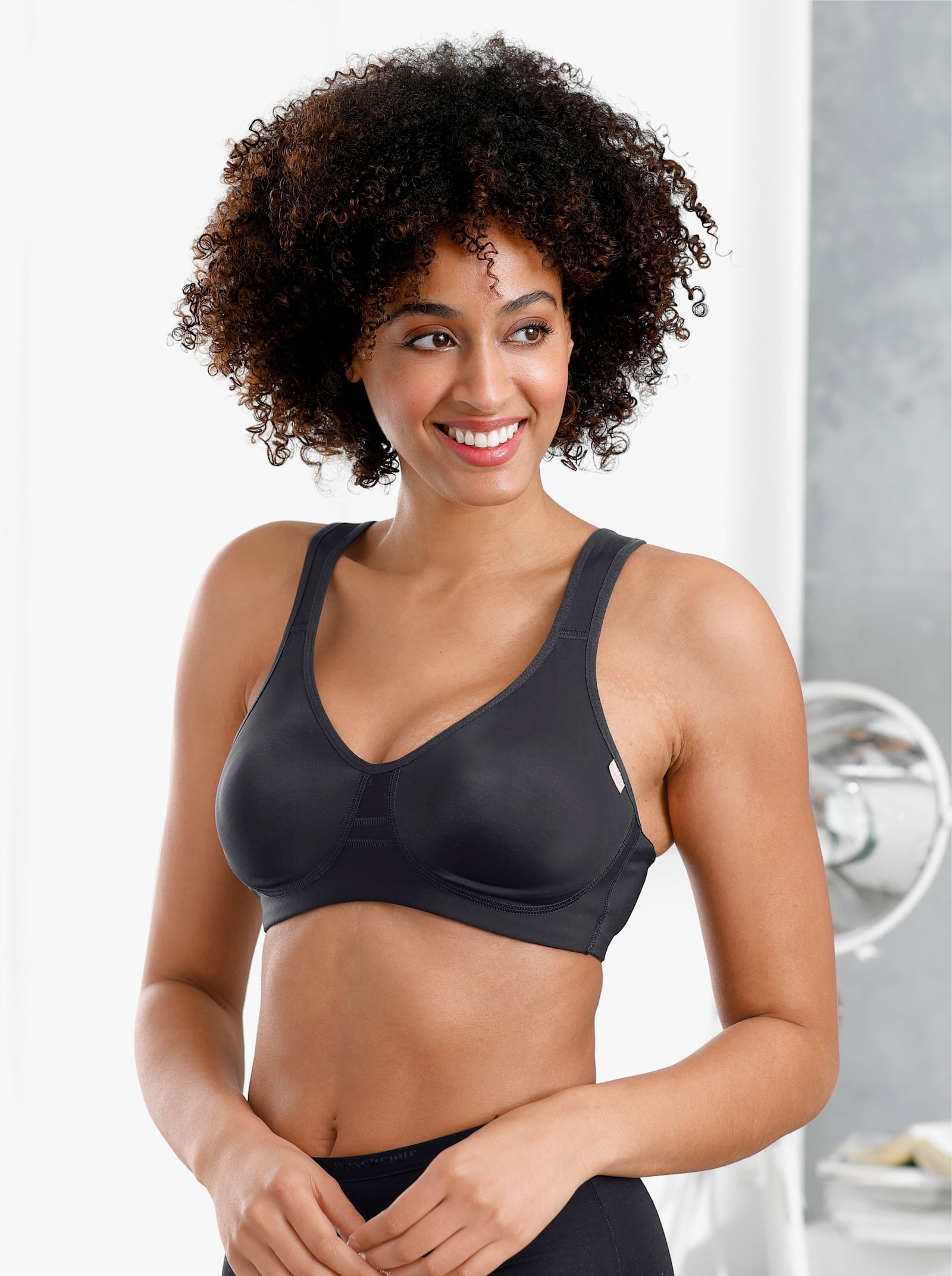 Viania Komfort-BH ohne Bügel aus Spezialfaser - schwarz