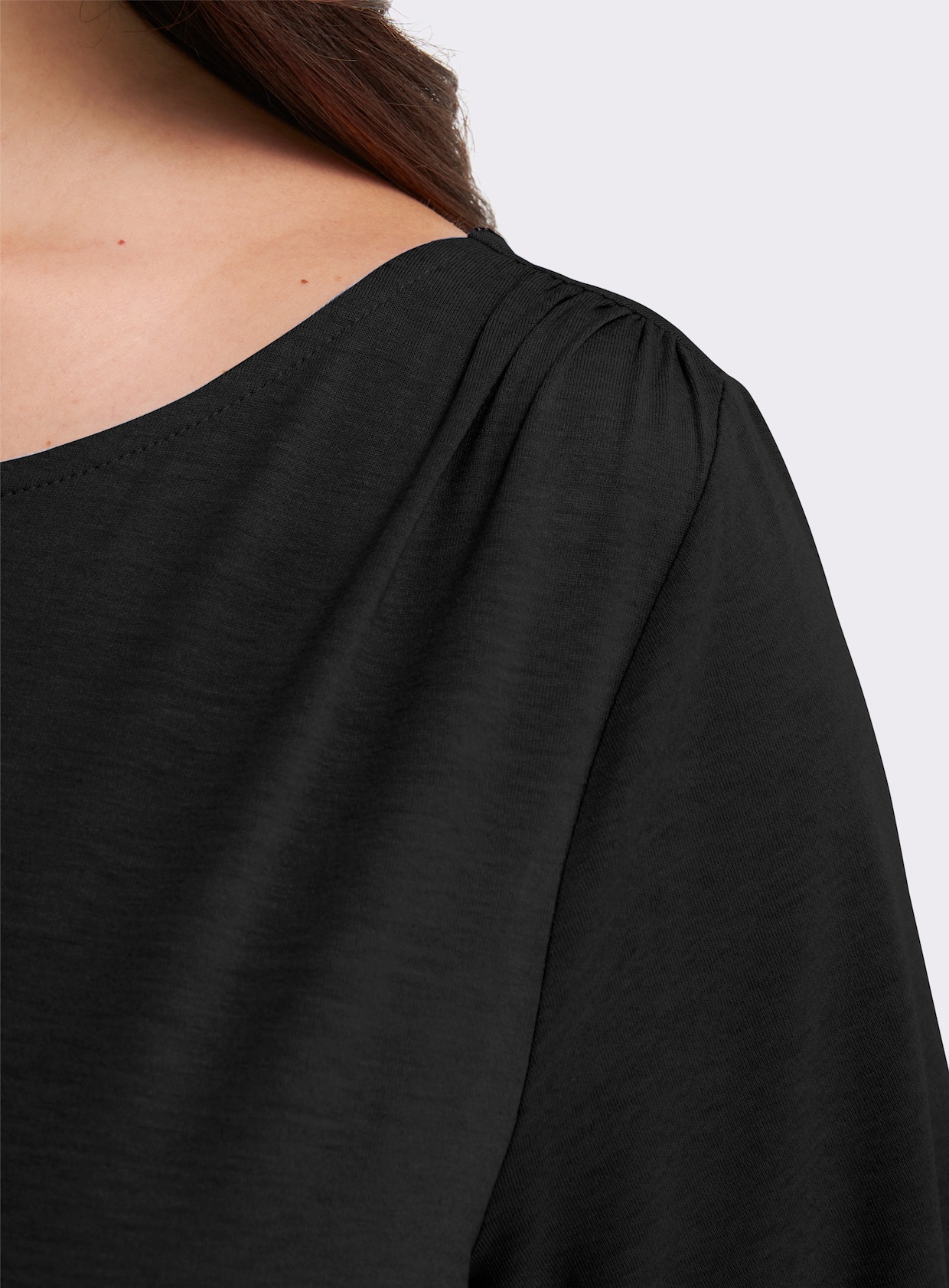 sheego Shirt mit Drapierungen in der Taille - schwarz