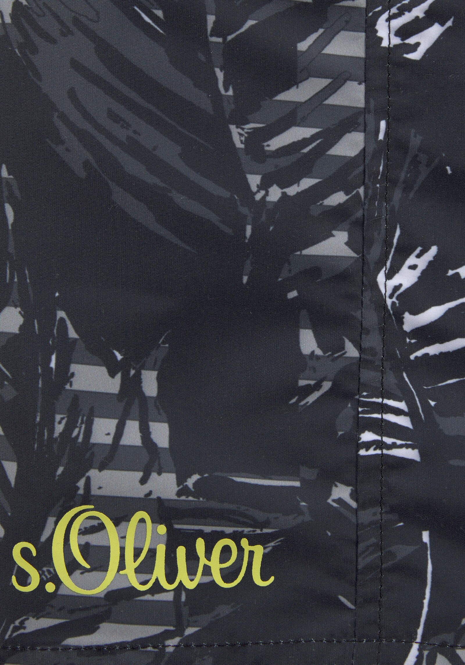 s.Oliver Badeshorts - schwarz-bedruckt