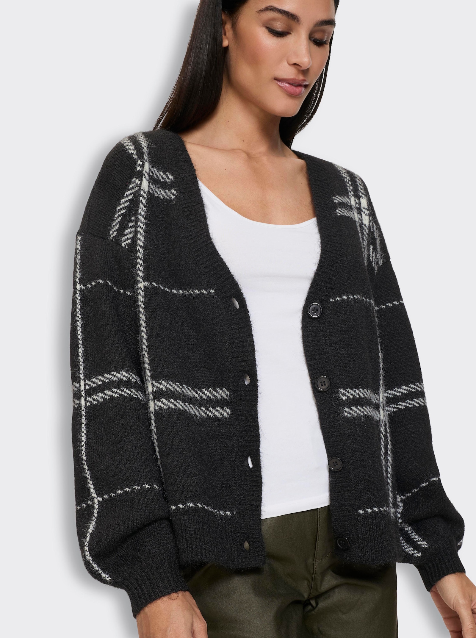 heine Jacquardstrickjacke mit Karomuster - schwarz-ecru-kariert