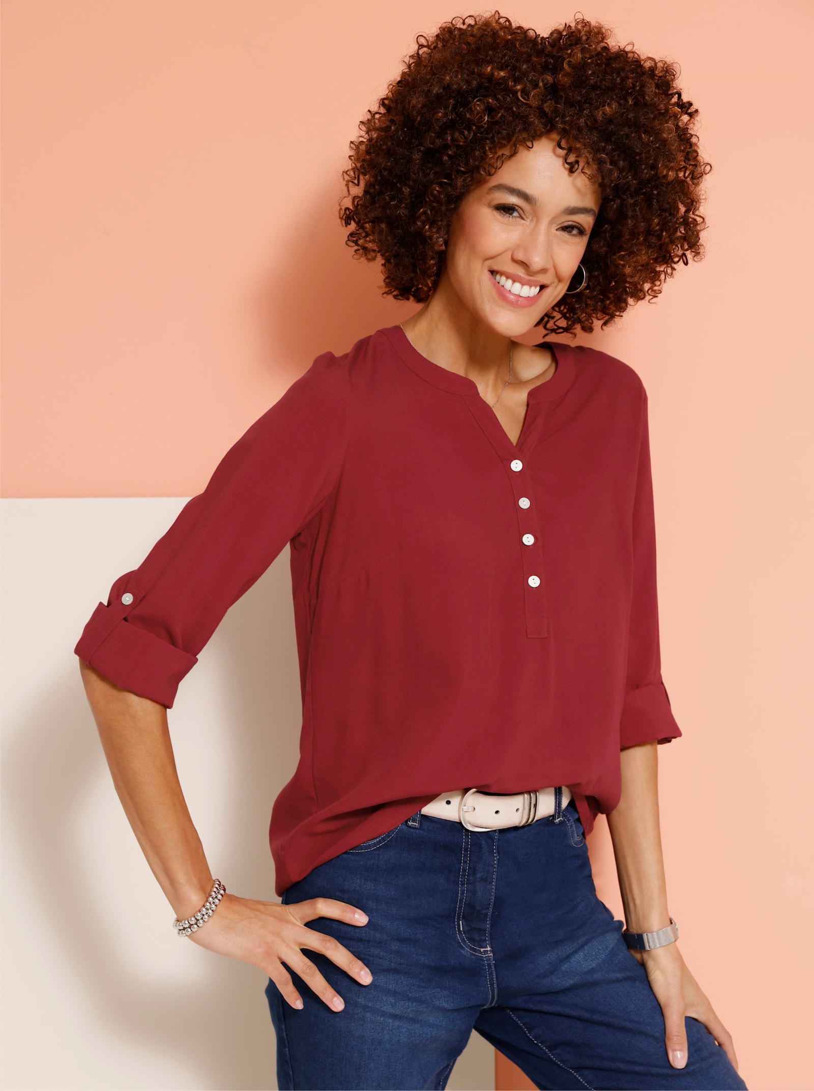 Schlupfbluse mit kurzer Knopfleiste - kirsche