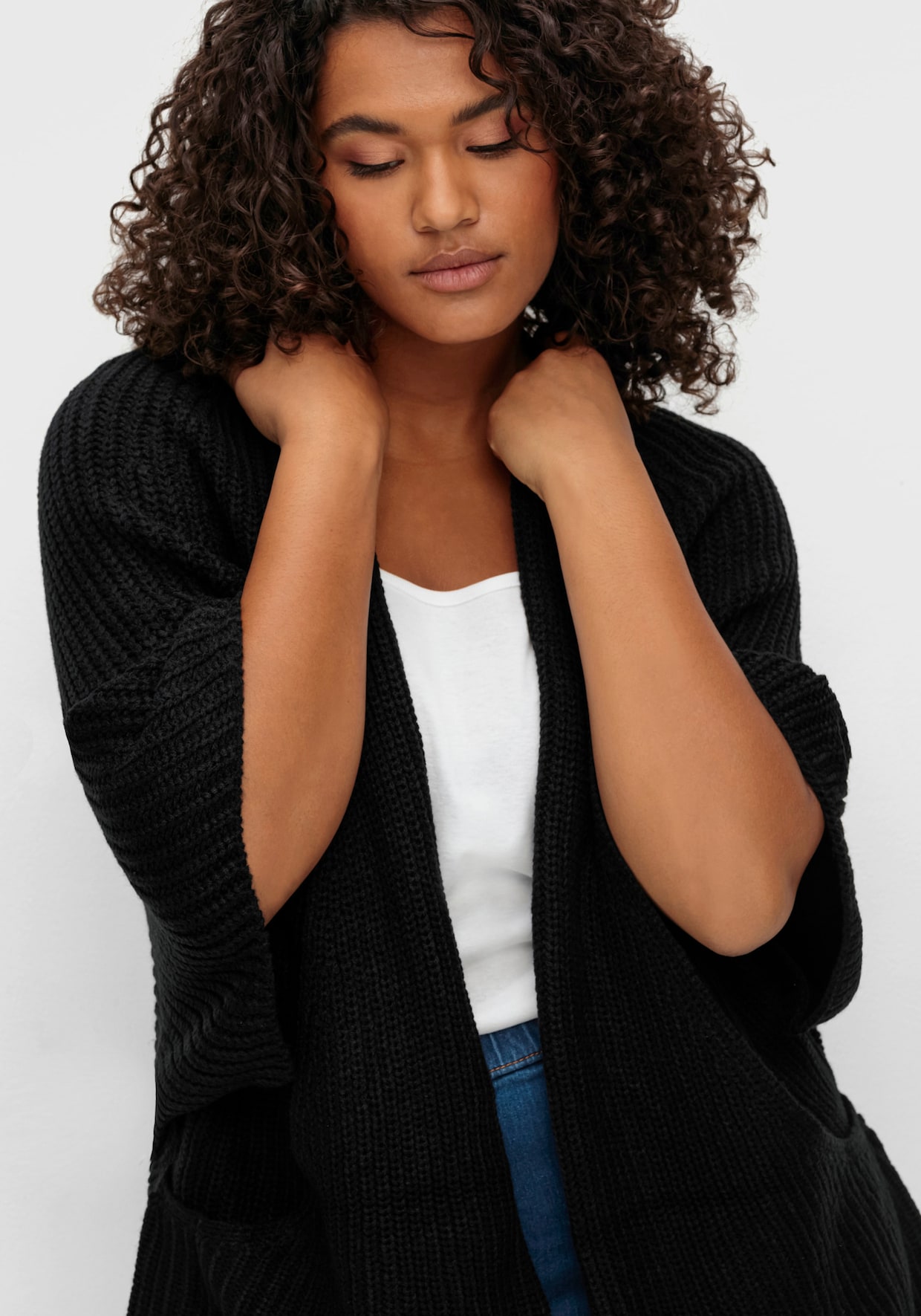 Strickjacke in Oversize-Form - schwarz