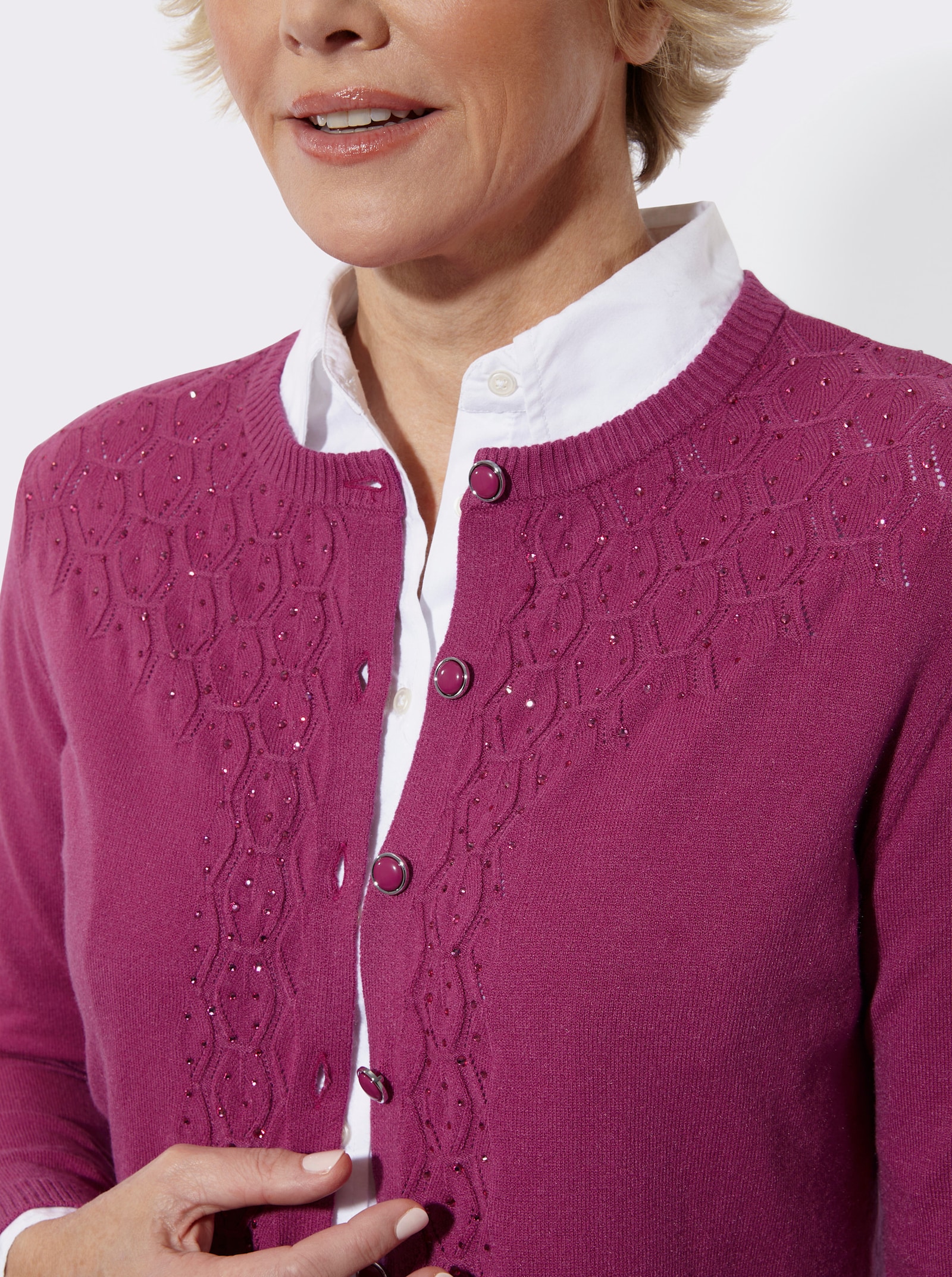 Strickjacke mit Ajourmuster und Glitzersteinchen - erika