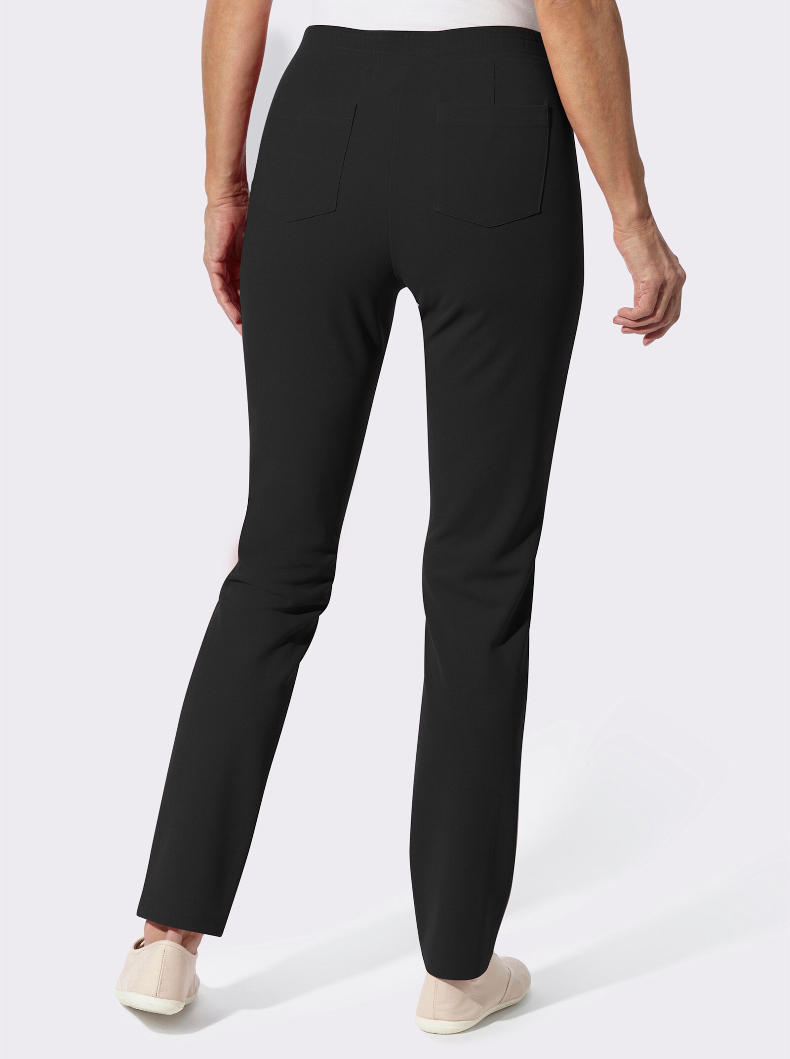 Schlupfhose in schmaler Schnittführung - schwarz