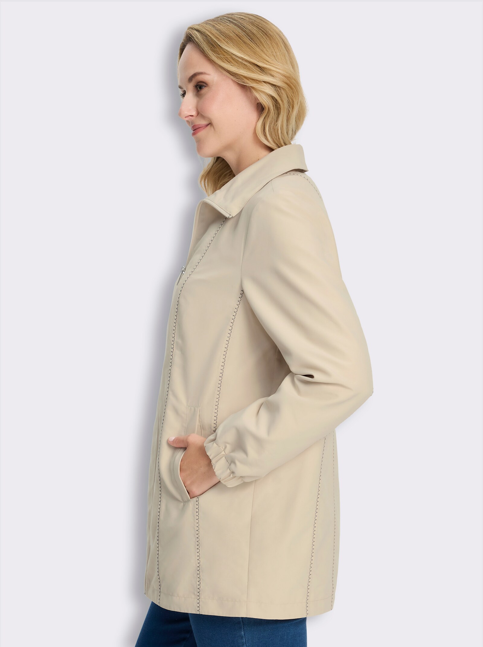 Jacke mit Kontrastnähten - sand