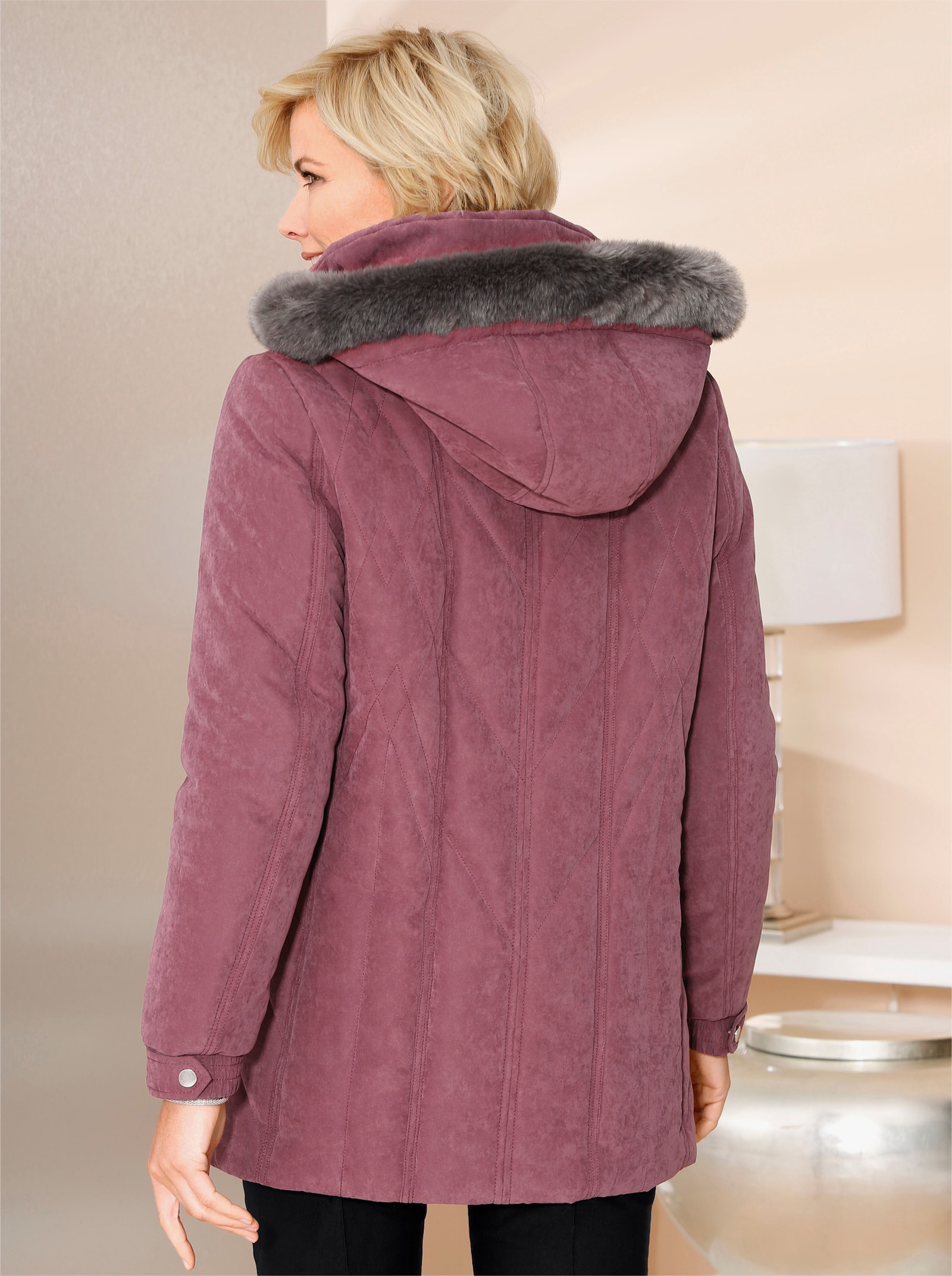 Winterjas met prinsessennaden - rozenhout