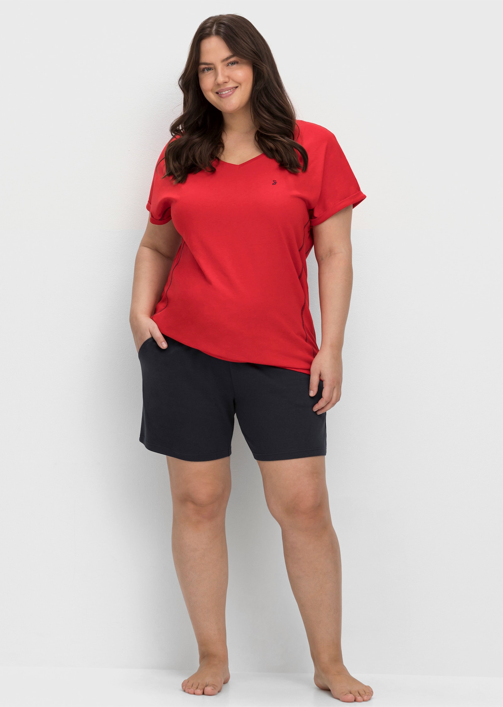 sheego Shorts mit Kontrastdetails - marine