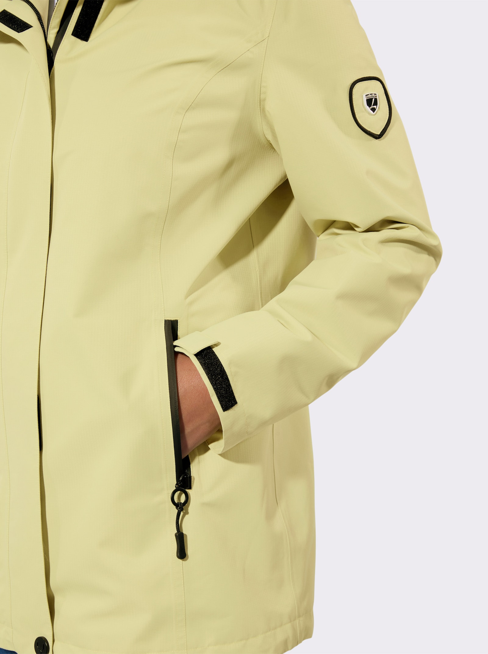 Funktionsjacke mit Reissverschluss-Taschen - lindgrün