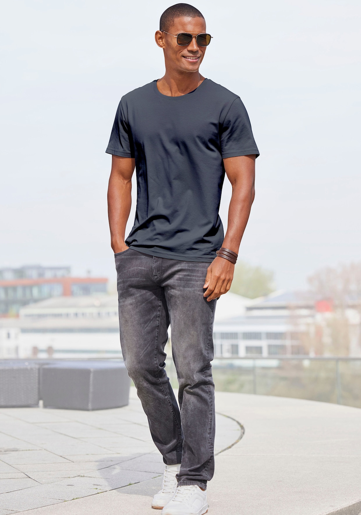 AUTHENTIC LE JOGGER T-shirt - antraciet/crème