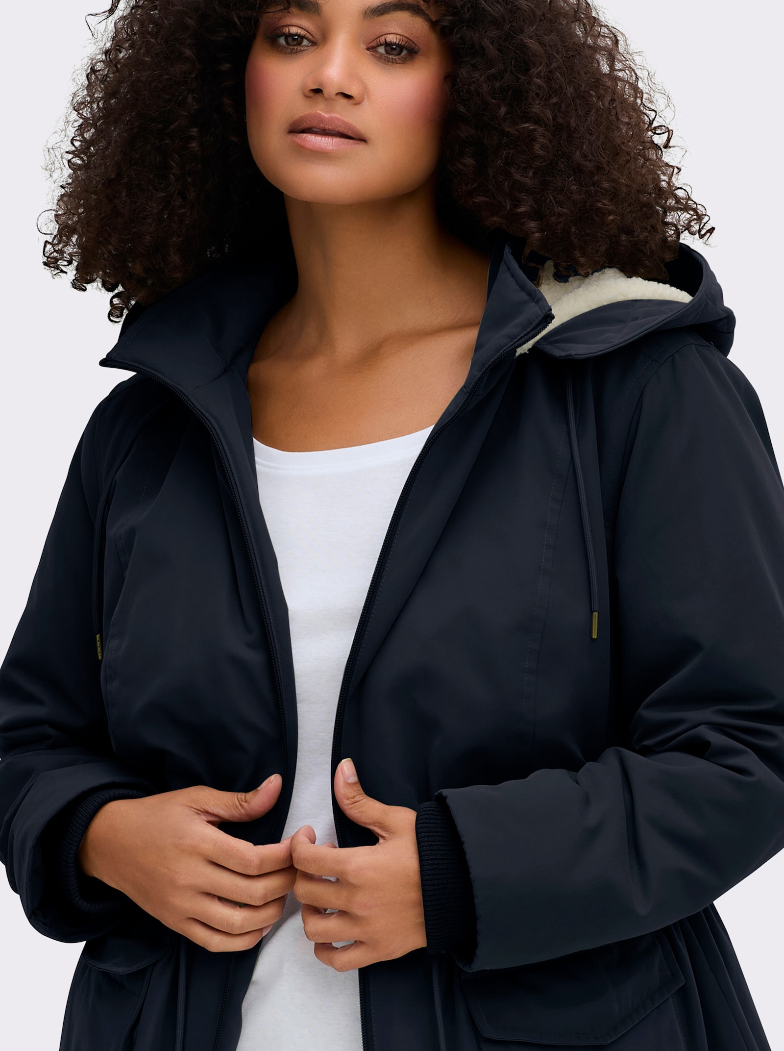 sheego Parka mit Teddyfleece-Kapuze - tiefblau