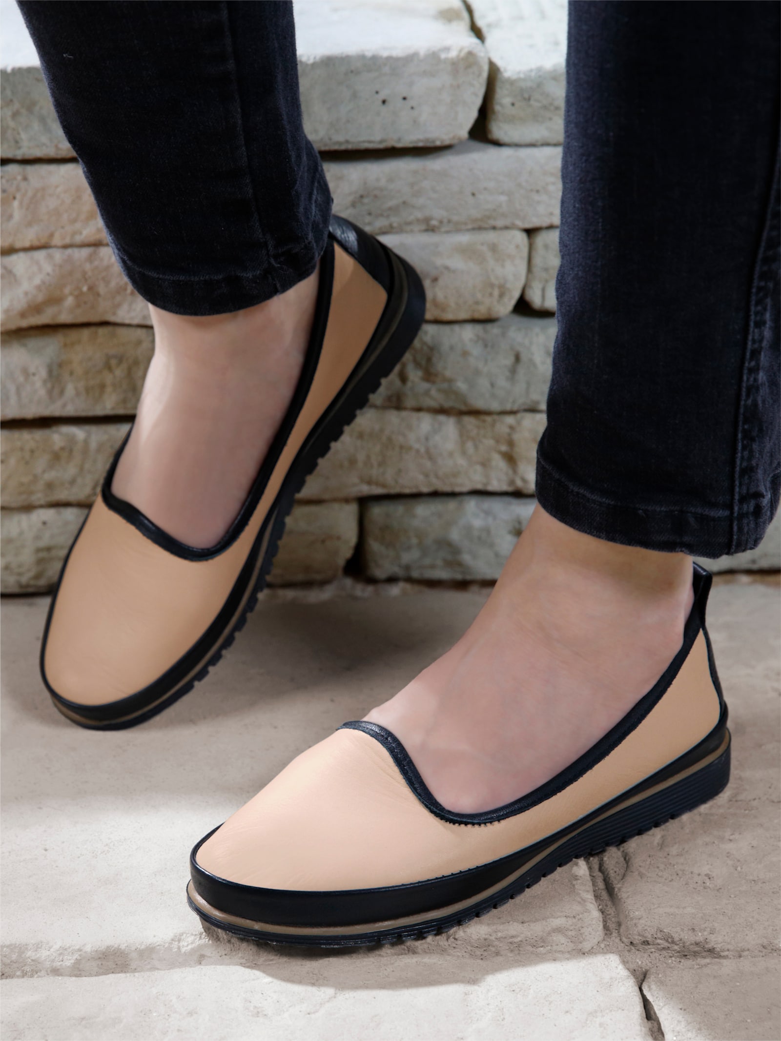 Andrea Conti Slipper - creme-schwarz