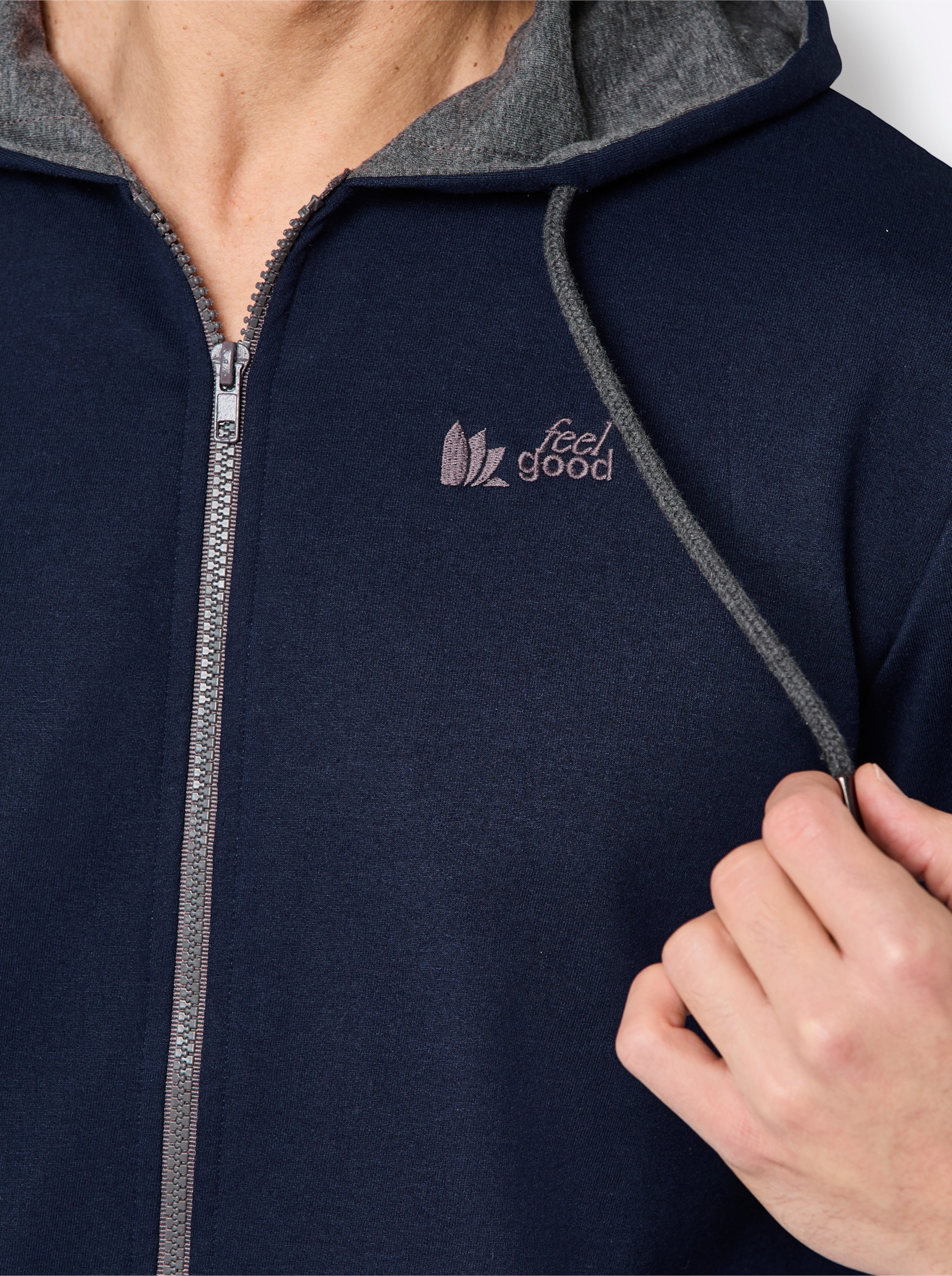 Thumbnail - Hausanzug