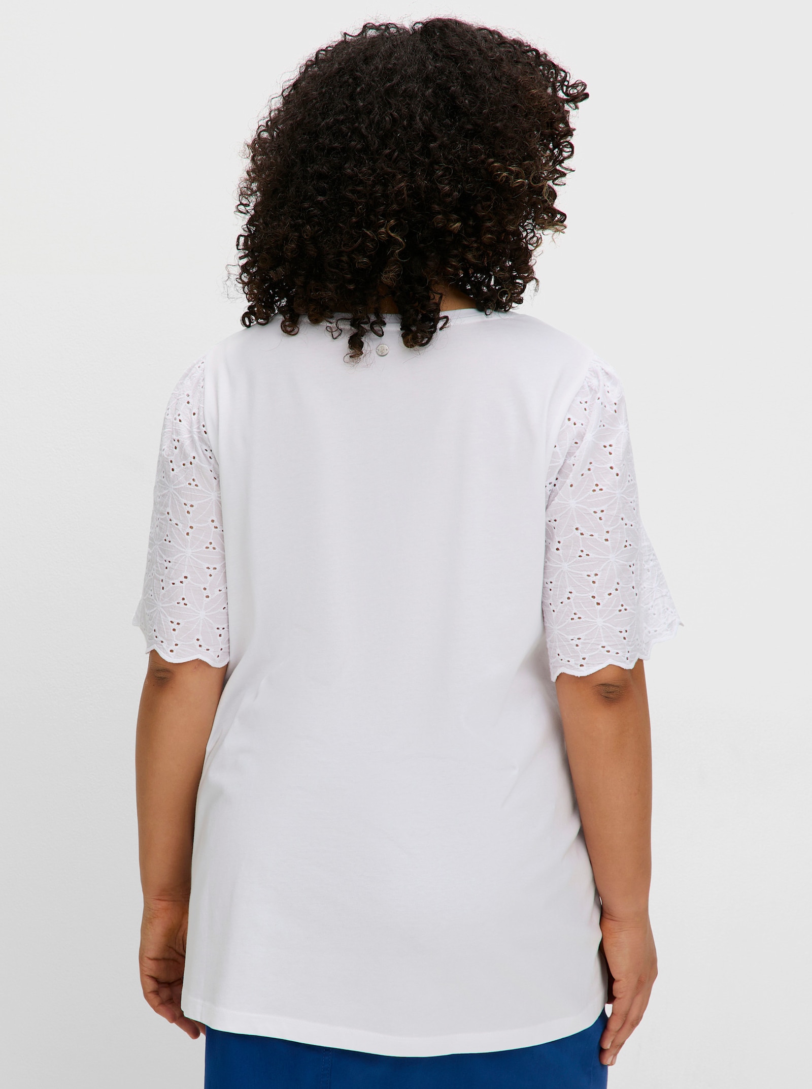 sheego Rundhalsshirt mit Flügelärmeln. leichte A-Linie - ecru