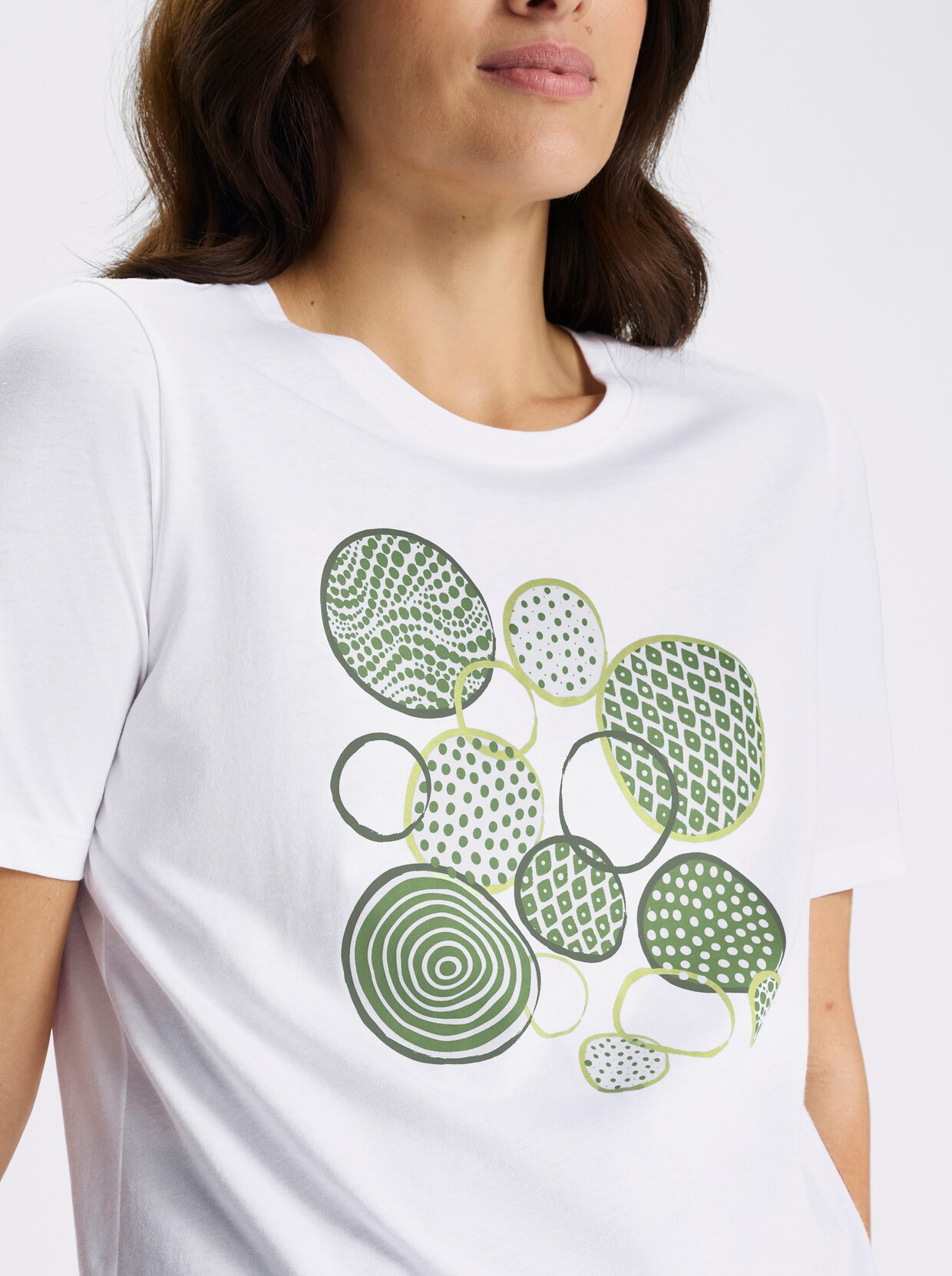 Kurzarmshirt mit platziertem Druck - weiß-eucalyptus