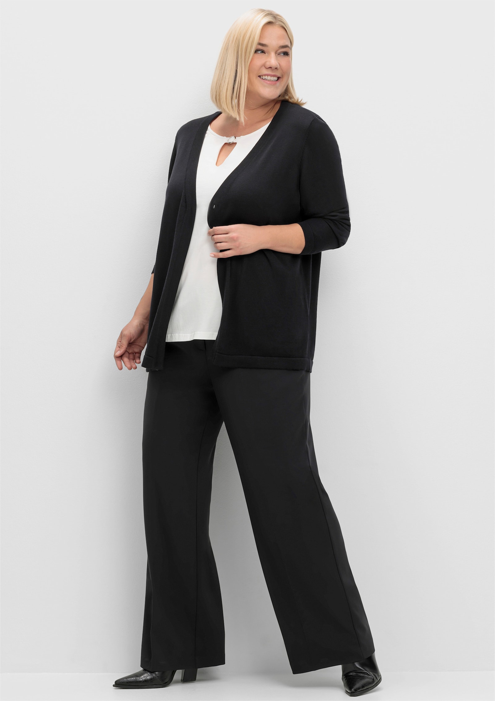 sheego Feinstrickjacke mit 1-Knopf-Verschluss - schwarz