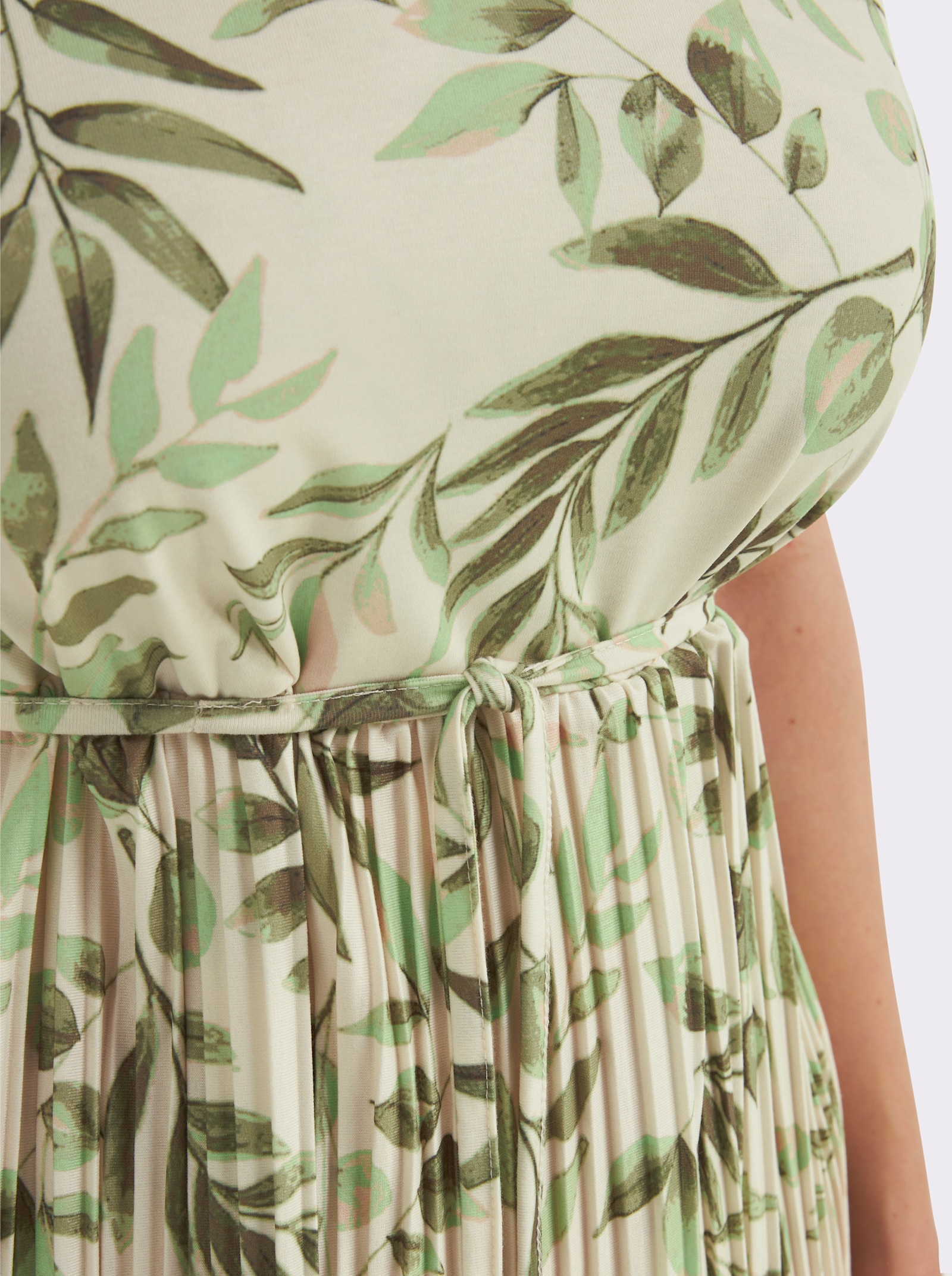 sheego Blumenkleid mit plissiertem Rock - champagner-pistazie-gemustert