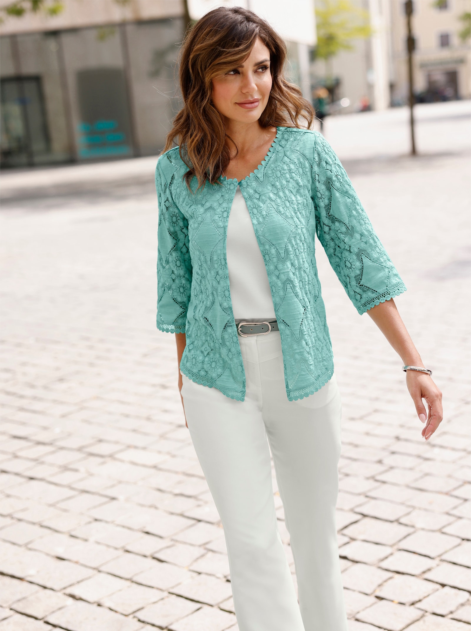 Blusenbolero aus Spitze - salbei