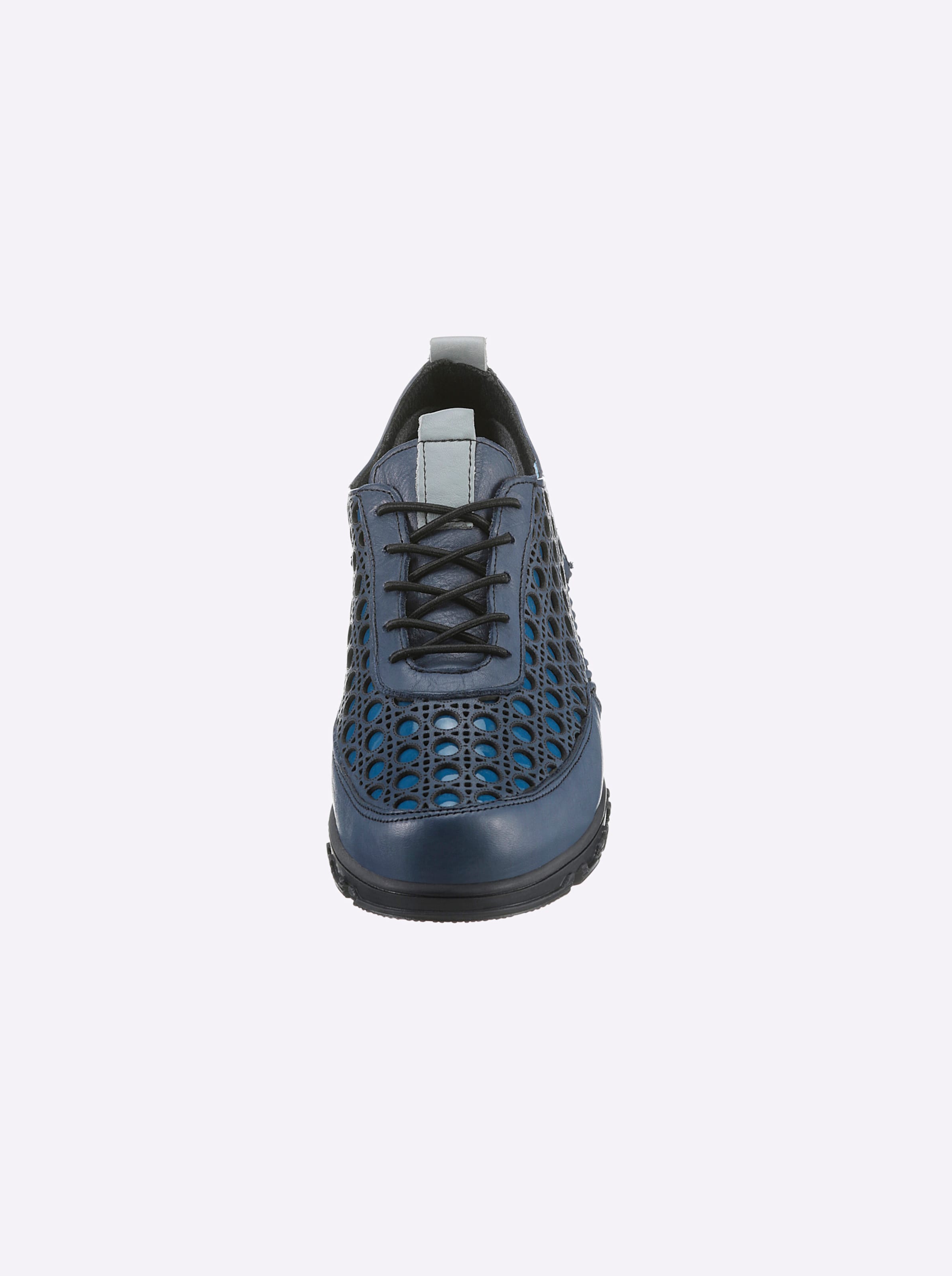 Schuhe mit günstig Kaufen-Schnürschuh in jeansblau von Gemini. Schnürschuh in jeansblau von Gemini <![CDATA[Schuhe von Gemini sind immer etwas Besonderes! Dieser Schnürschuh zeigt sich mit angesagtem Lochmuster, das effektvoll mit Lackleder unterlegt wurde. Obermaterial