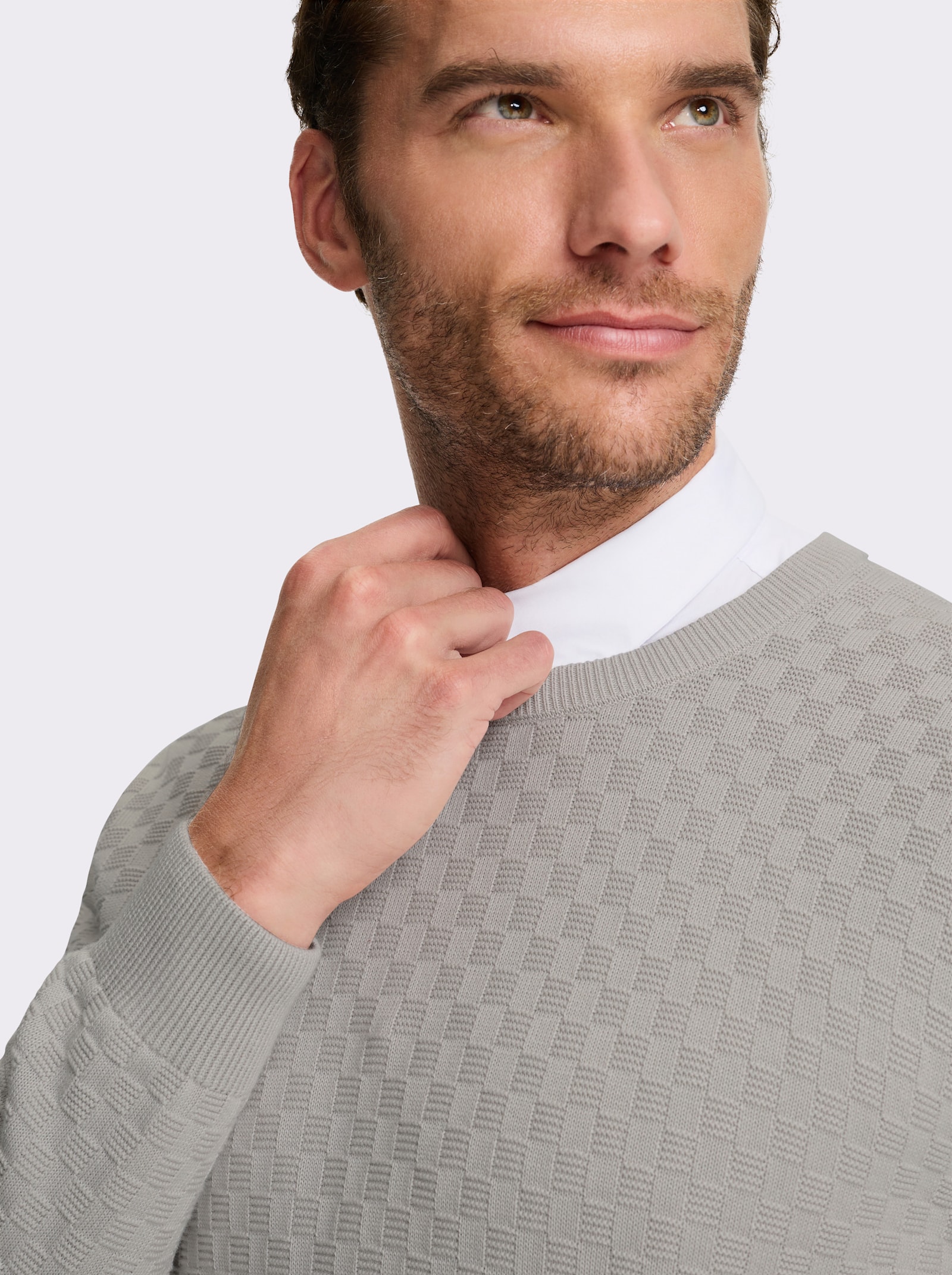 Marco Donati Rundhalspullover im Schachbrett-Muster rundum - hellgrau