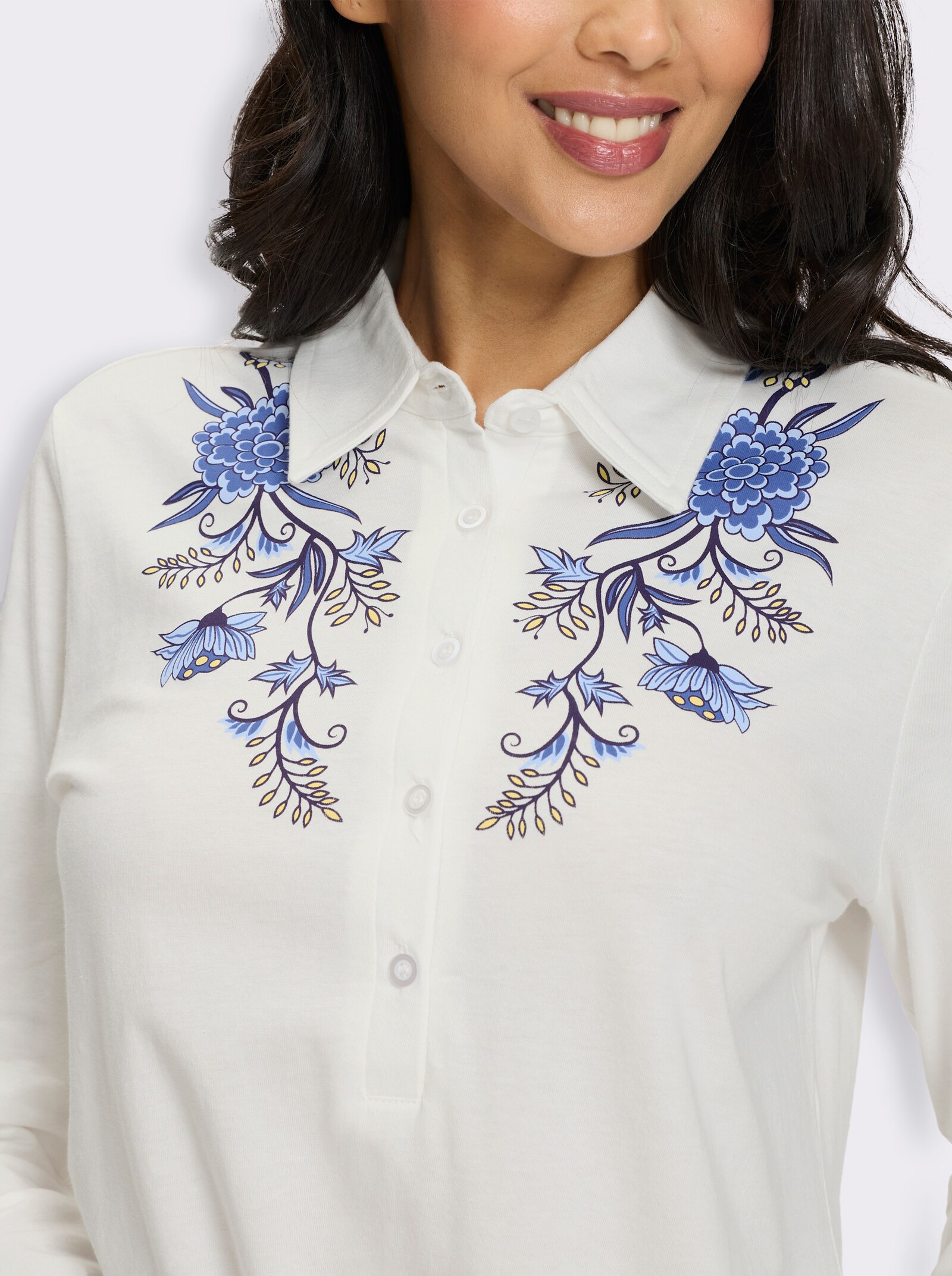 Poloshirt mit kurzer Knopleiste - ecru-jeansblau-bedruckt