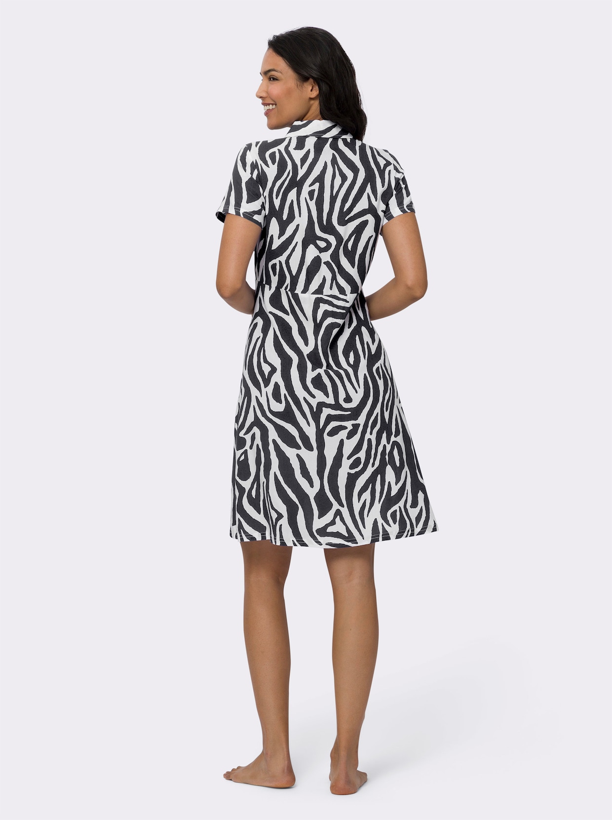 Sommerkleid - schwarz-weiß-bedruckt