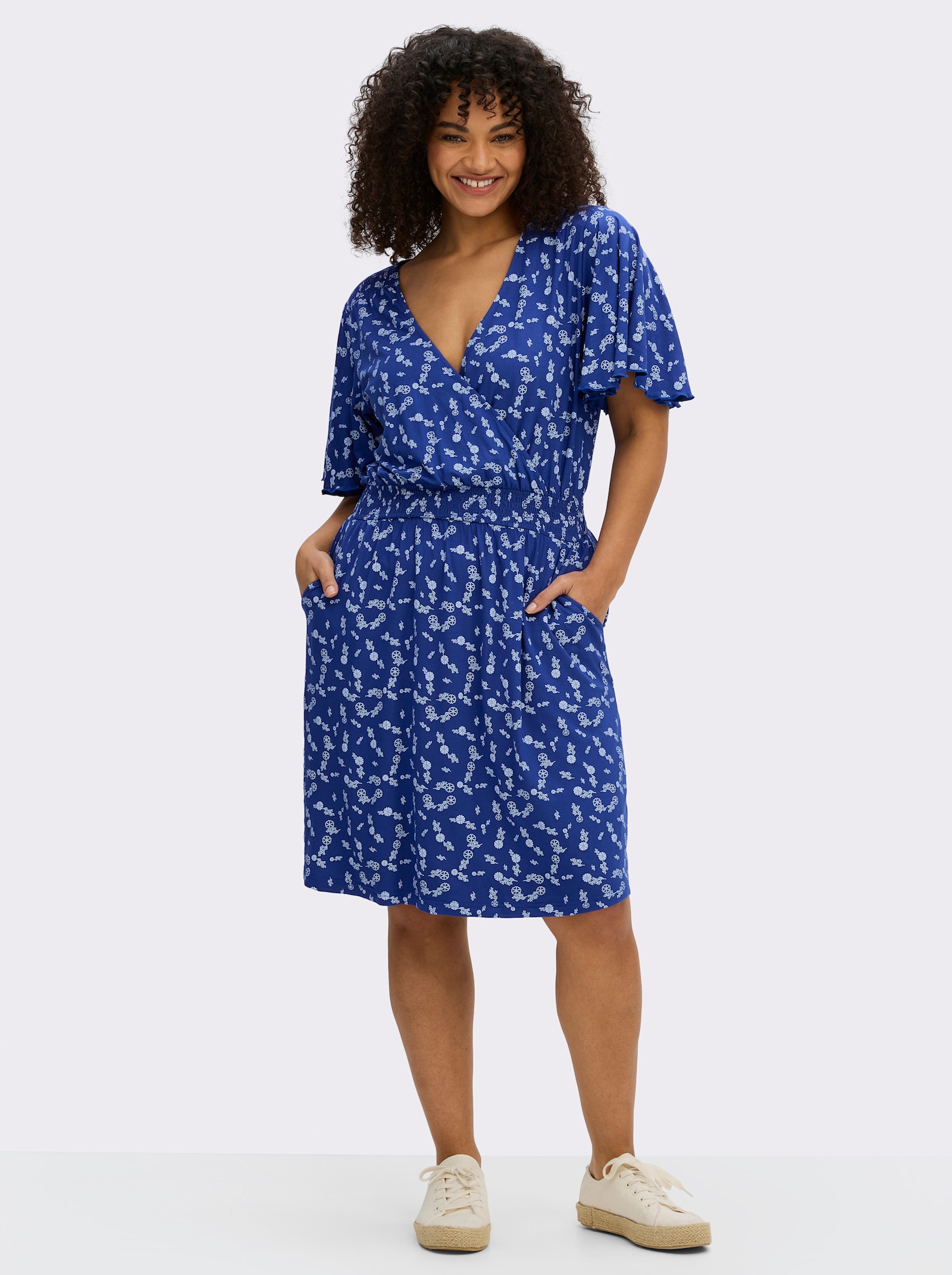 sheego Jerseykleid mit Flügelärmeln - royalblau-hellblau-bedruckt