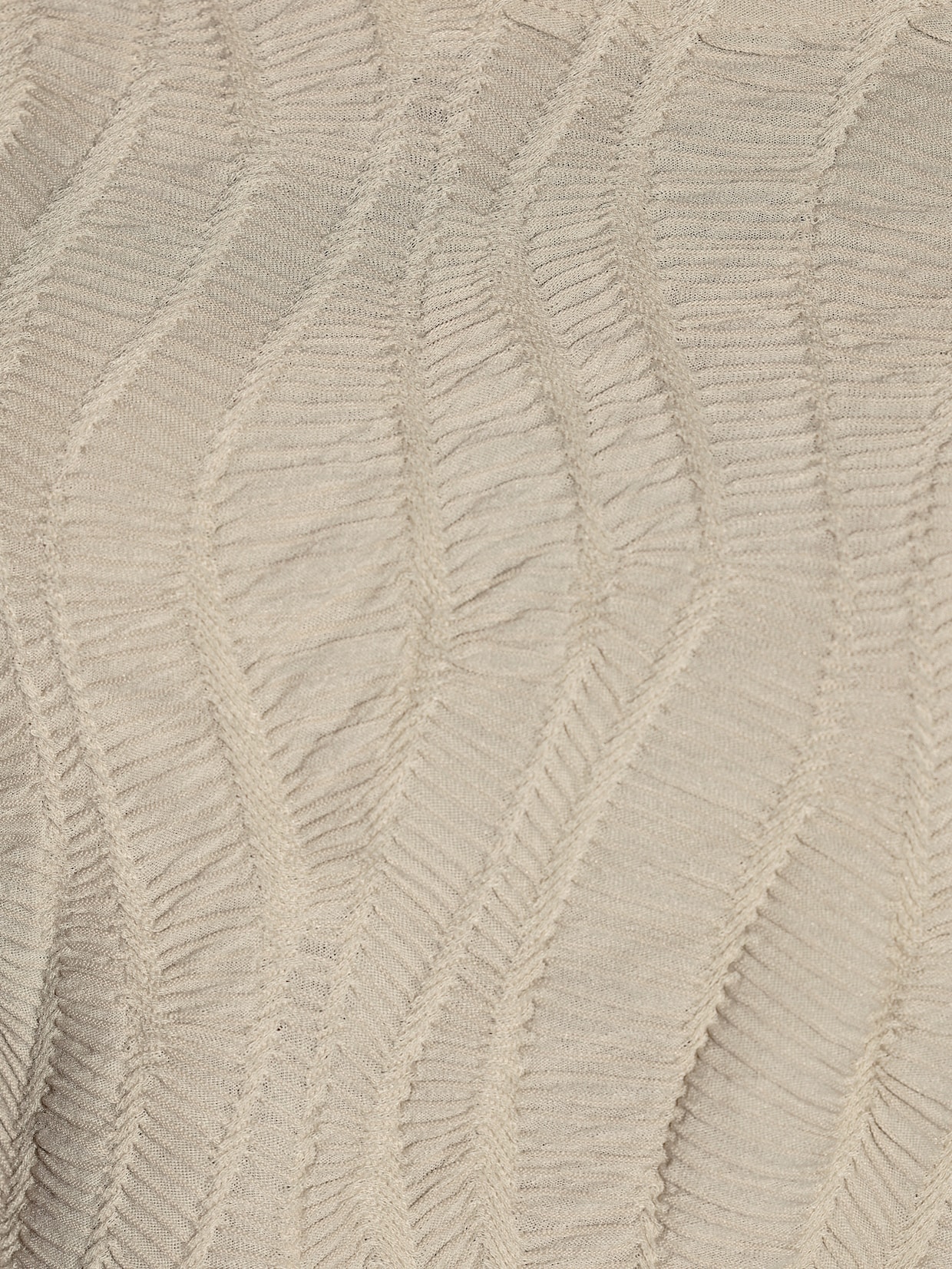 Rundhalsshirt mit Jacquard-Struktur - sand