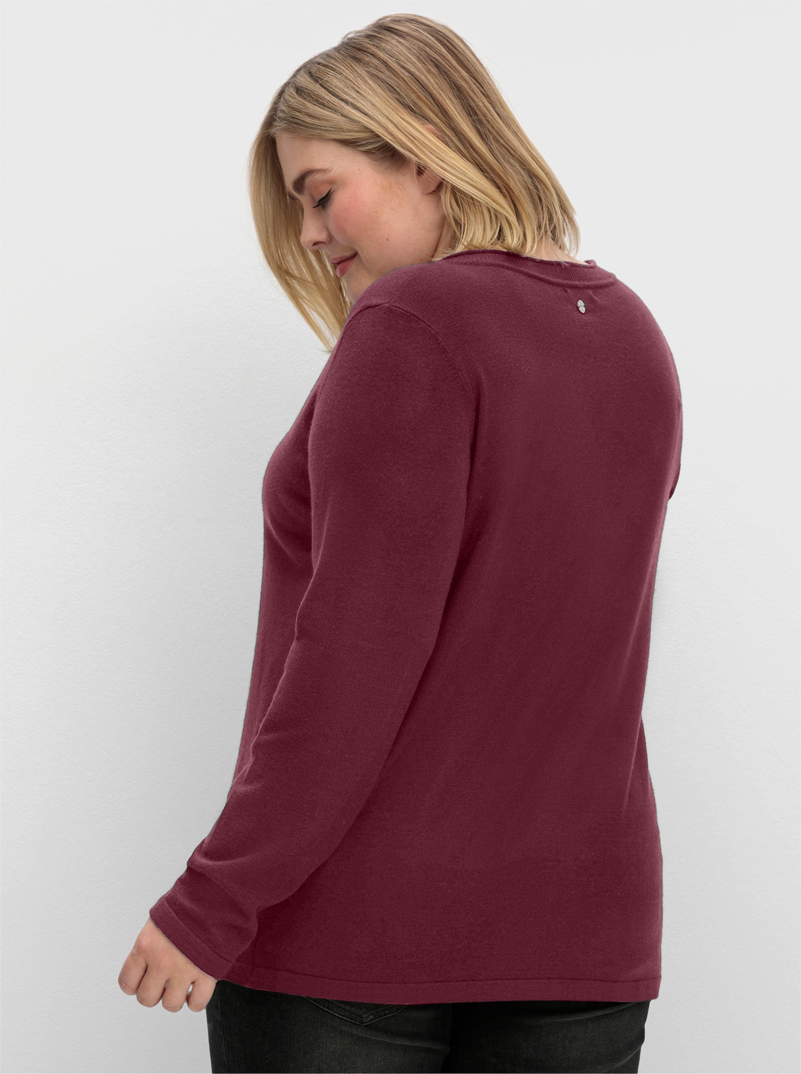 sheego Pullover met V-hals van fluweelzacht materiaal - bordeaux