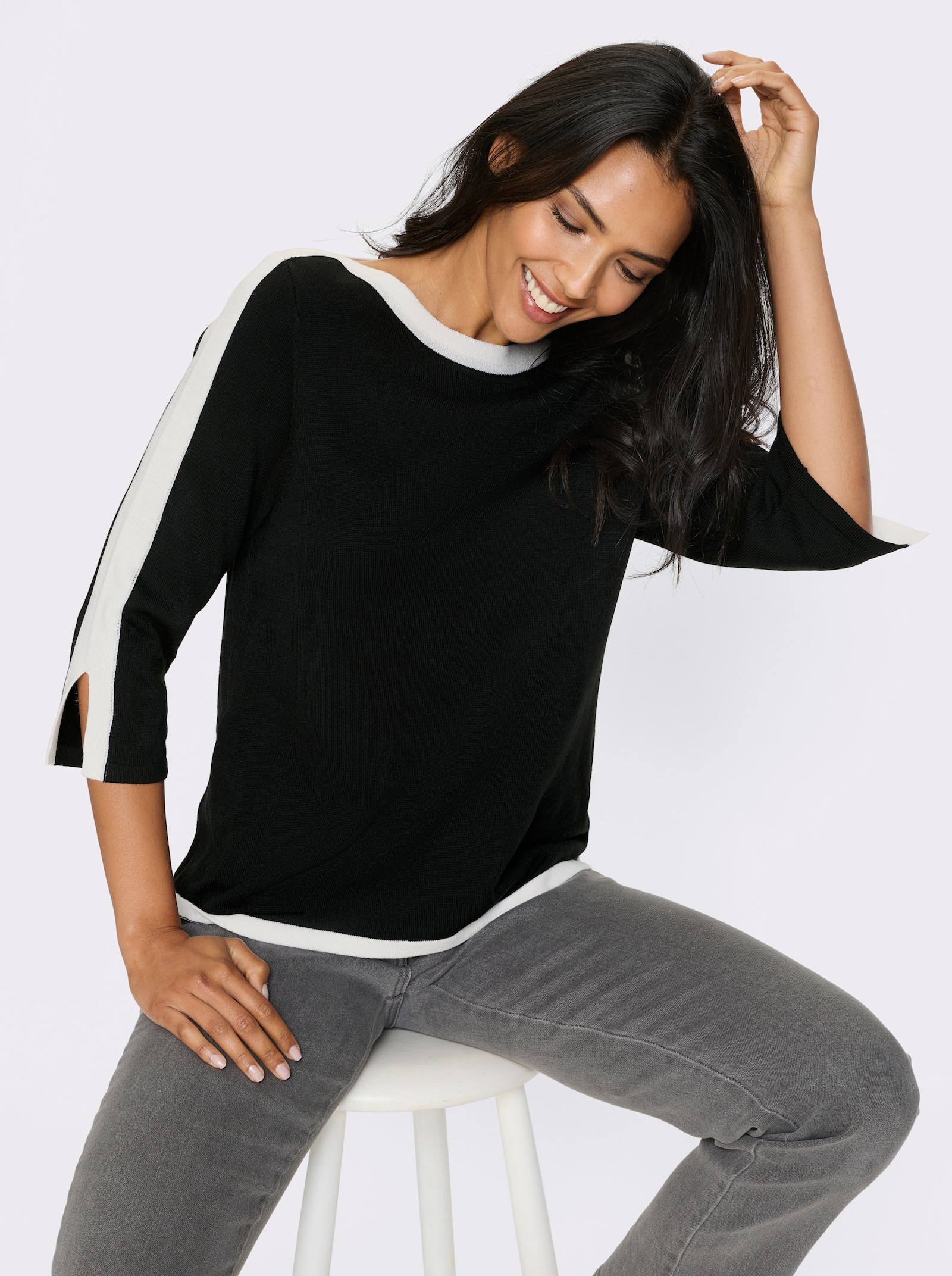 3/4 Arm-Pullover mit kontrastfarbenen Details - schwarz-weiß