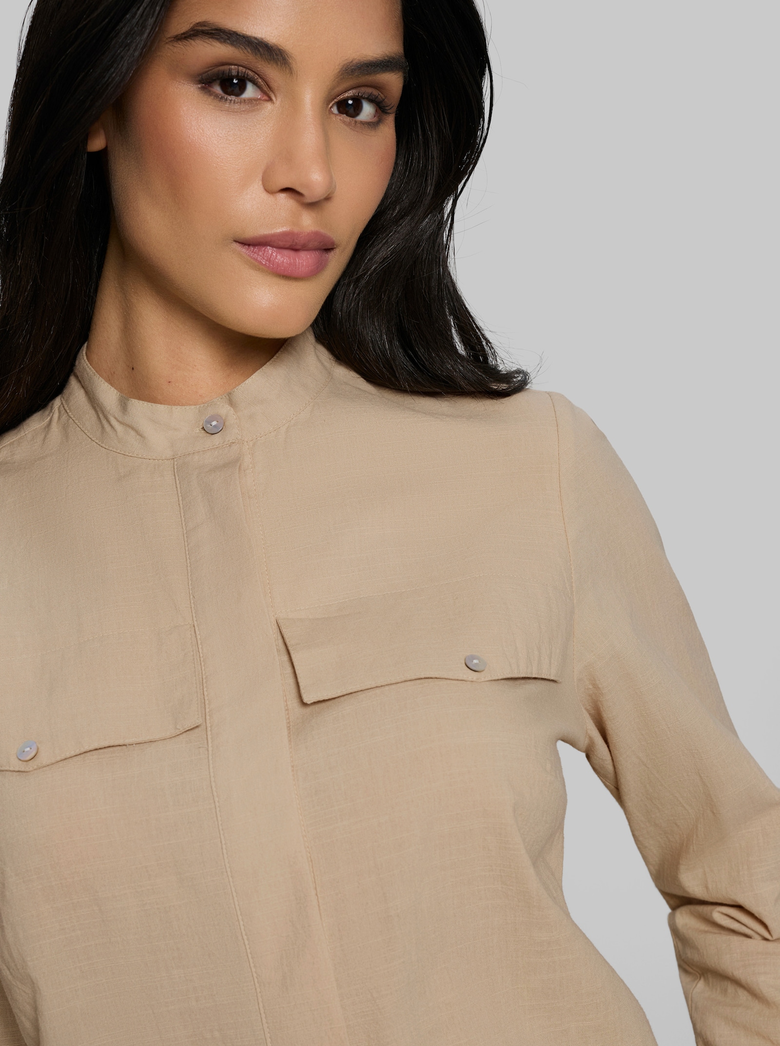 heine Bluse mit Stehkragen - beige